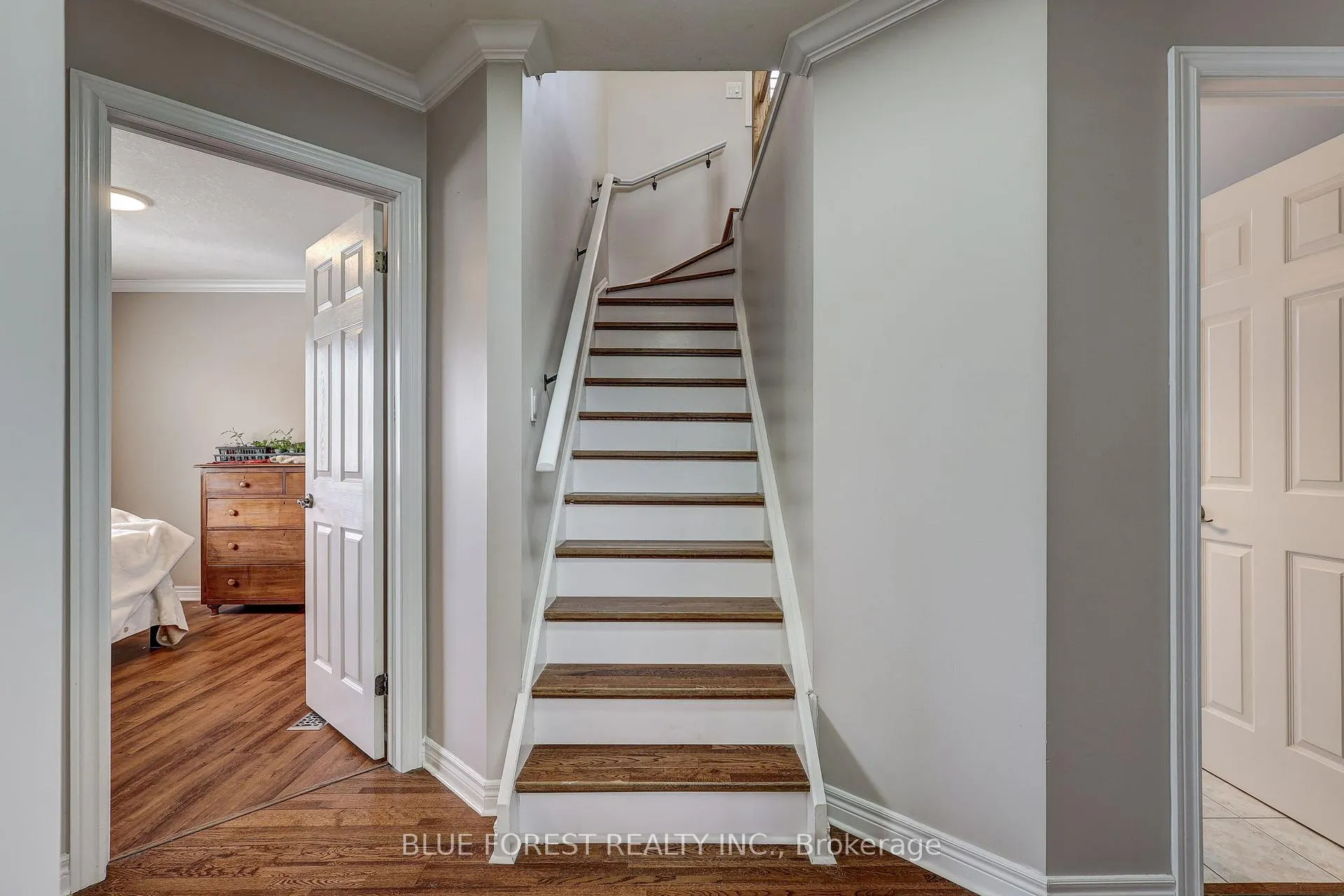 Photo 30 of 1275 Crosscreek Crescent, London, East A — HOMEH