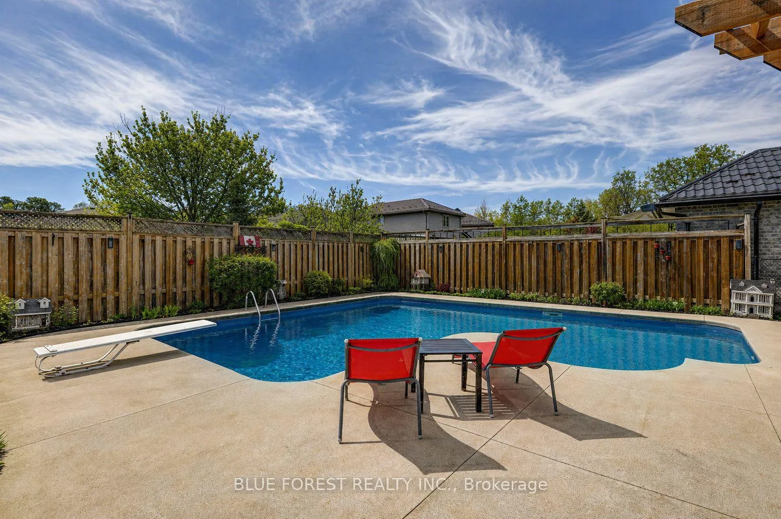 Photo 42 of 1275 Crosscreek Crescent, London, East A — HOMEH
