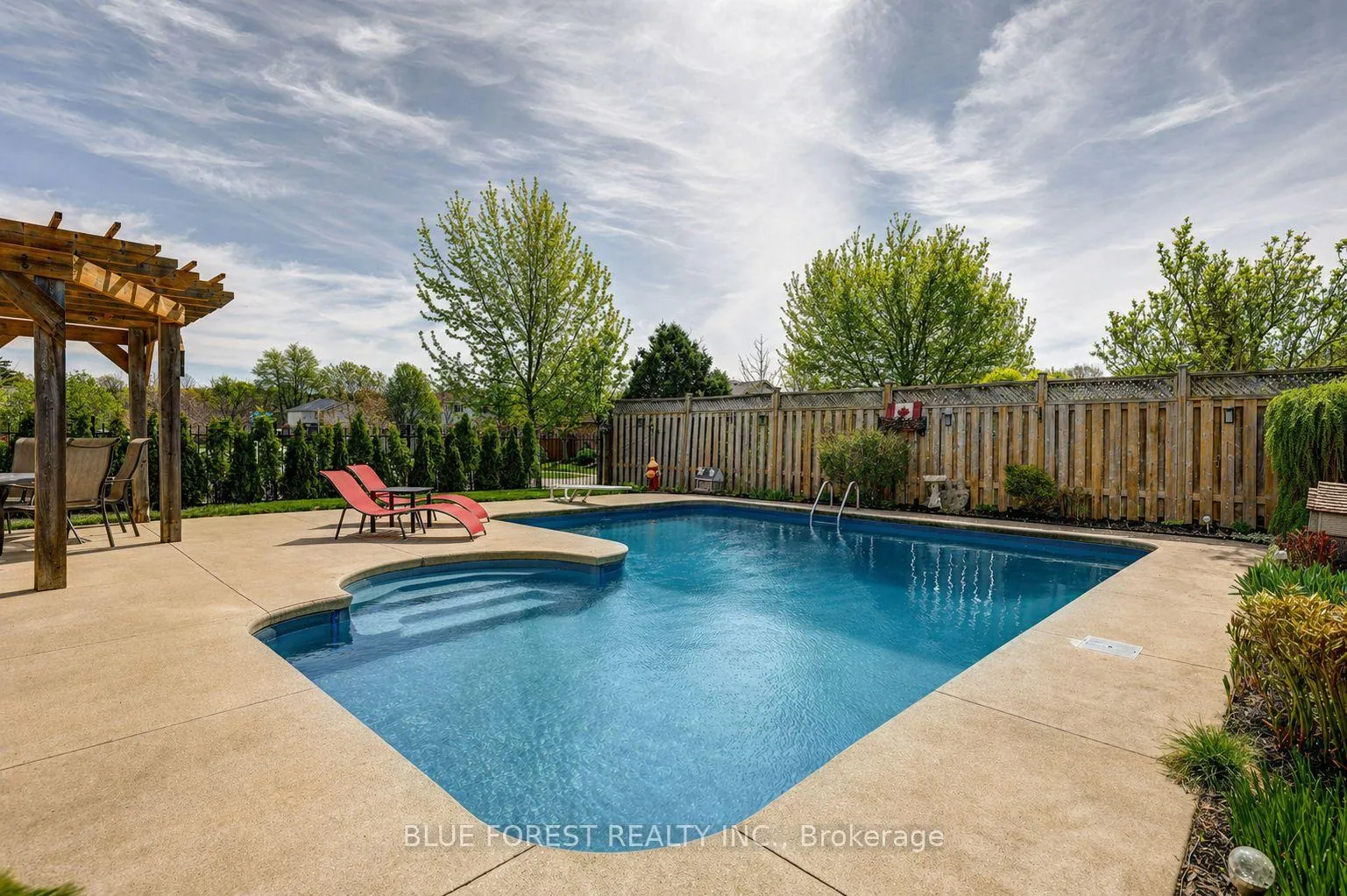 Photo 43 of 1275 Crosscreek Crescent, London, East A — HOMEH