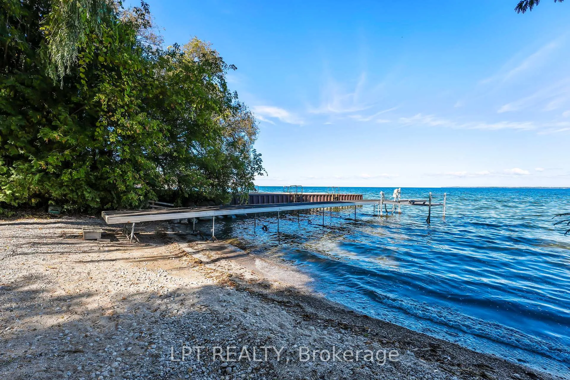 Photo 4 of 21 Pinery Lane, Georgina, Sutton & Jackson's Point — HOMEH