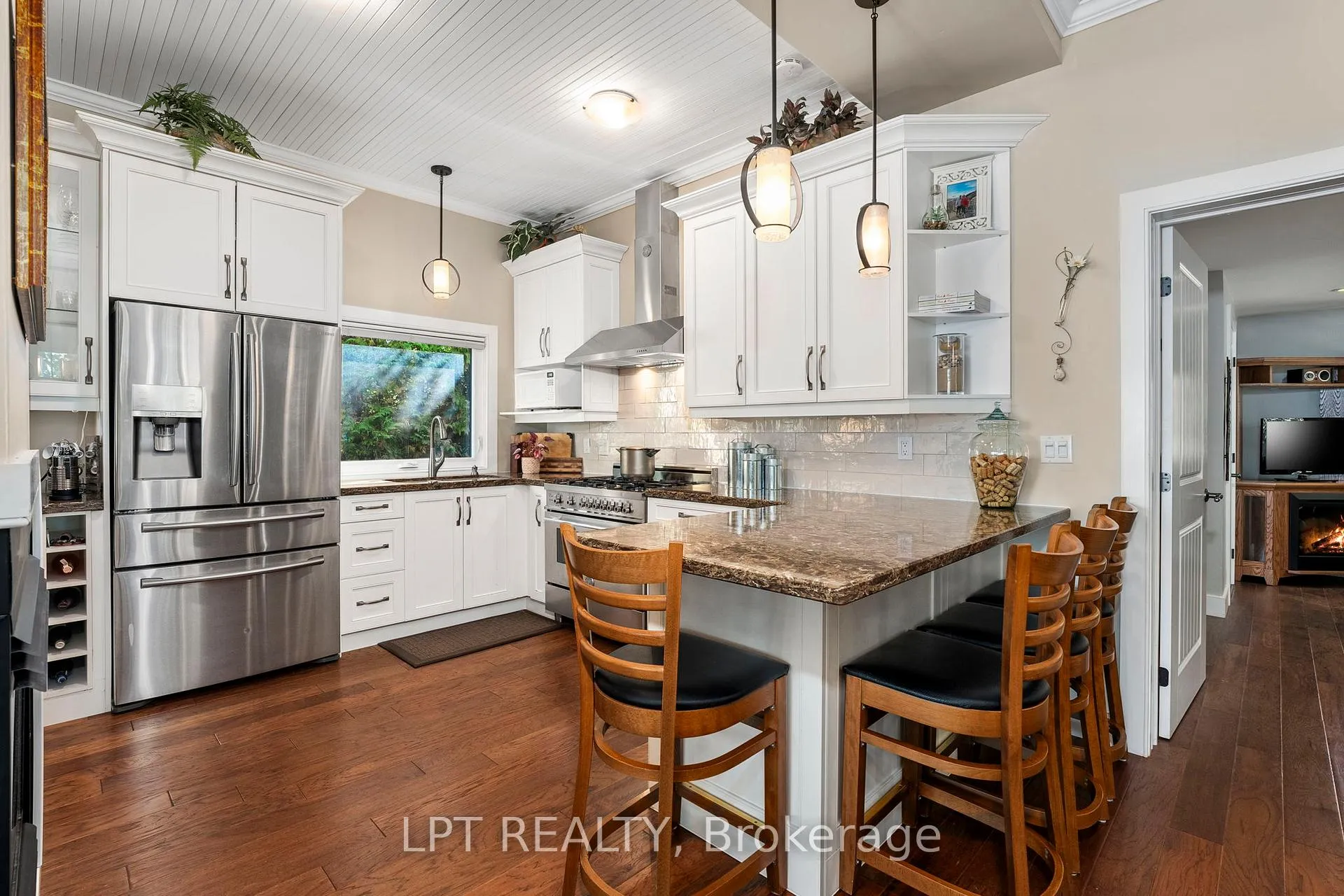Photo 15 of 21 Pinery Lane, Georgina, Sutton & Jackson's Point — HOMEH