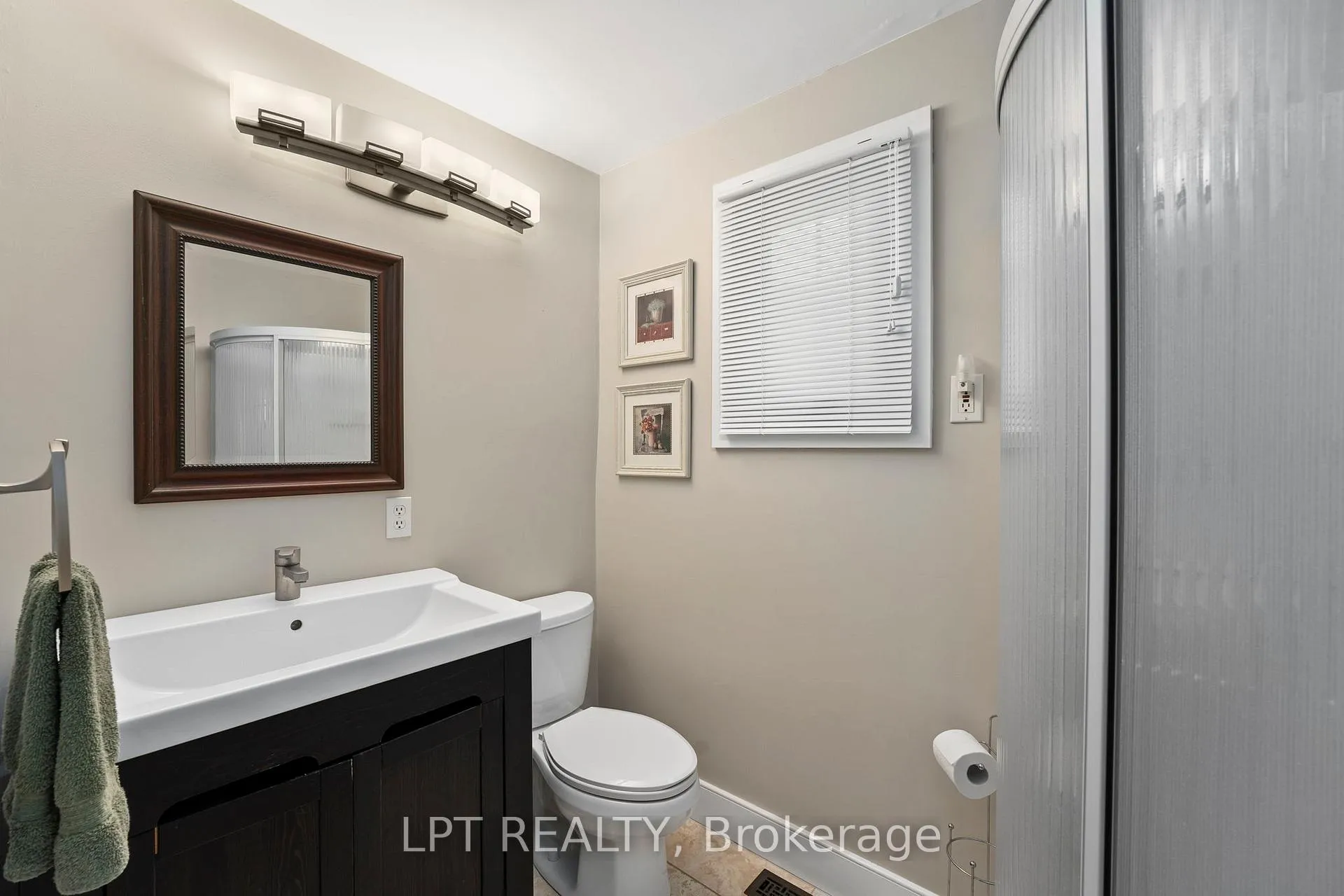 Photo 19 of 21 Pinery Lane, Georgina, Sutton & Jackson's Point — HOMEH