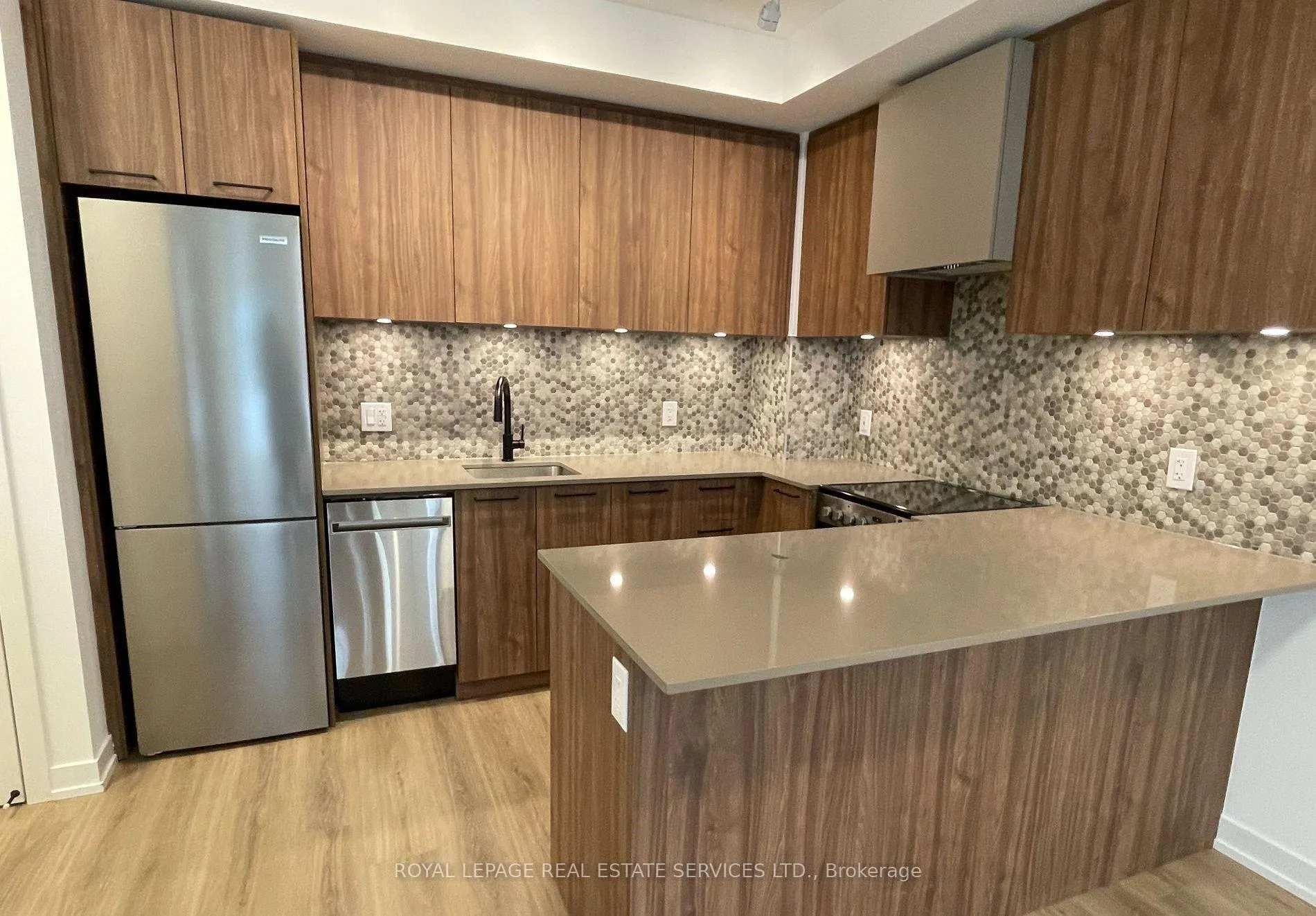 Photo 5 of Unit 03, 30 Lagerfeld Drive, Brampton, Northwest Brampton — HOMEH