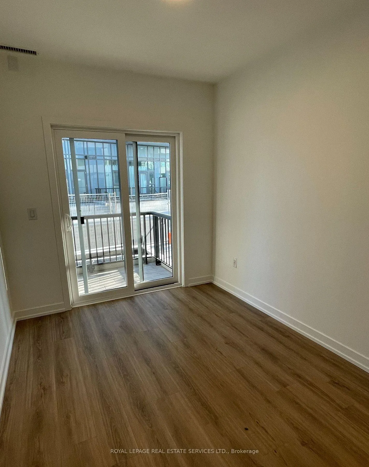 Photo 7 of Unit 03, 30 Lagerfeld Drive, Brampton, Northwest Brampton — HOMEH