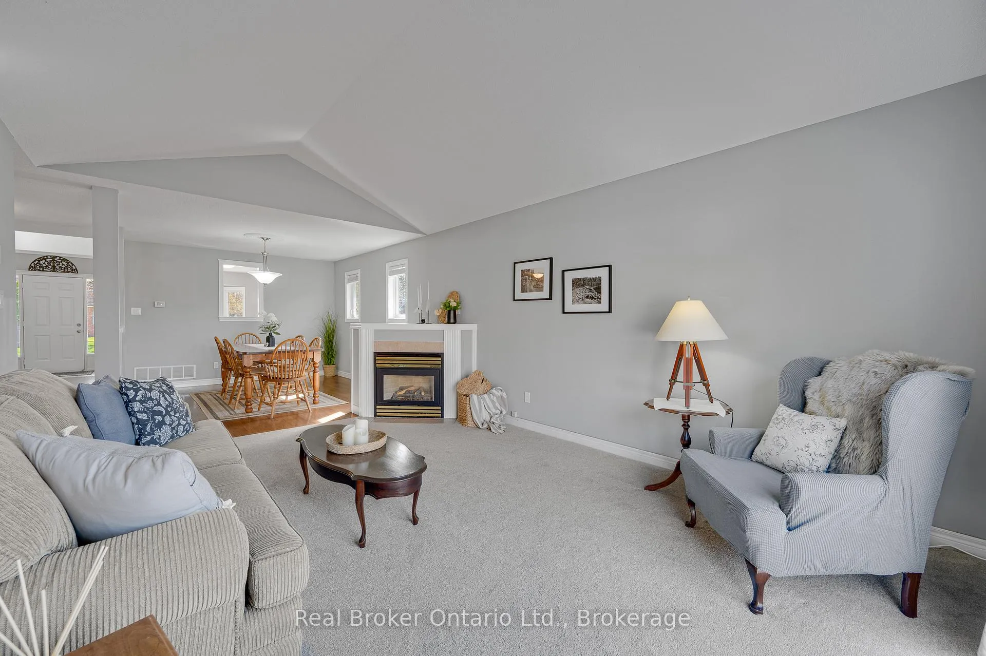 Photo 15 of 34 Margaret Avenue, Grimsby, Grimsby Beach — HOMEH