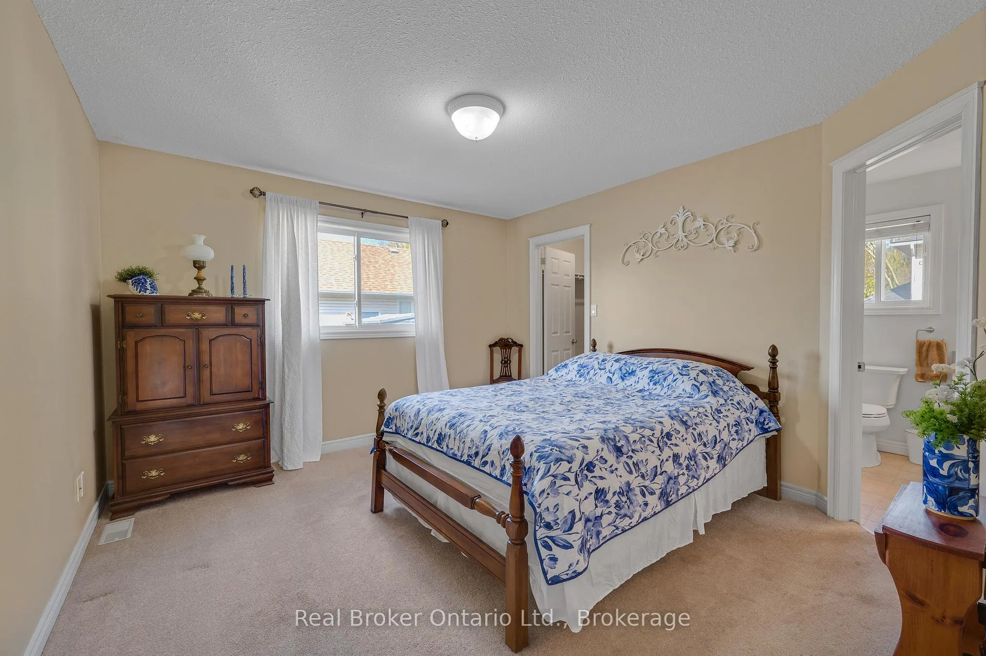 Photo 17 of 34 Margaret Avenue, Grimsby, Grimsby Beach — HOMEH