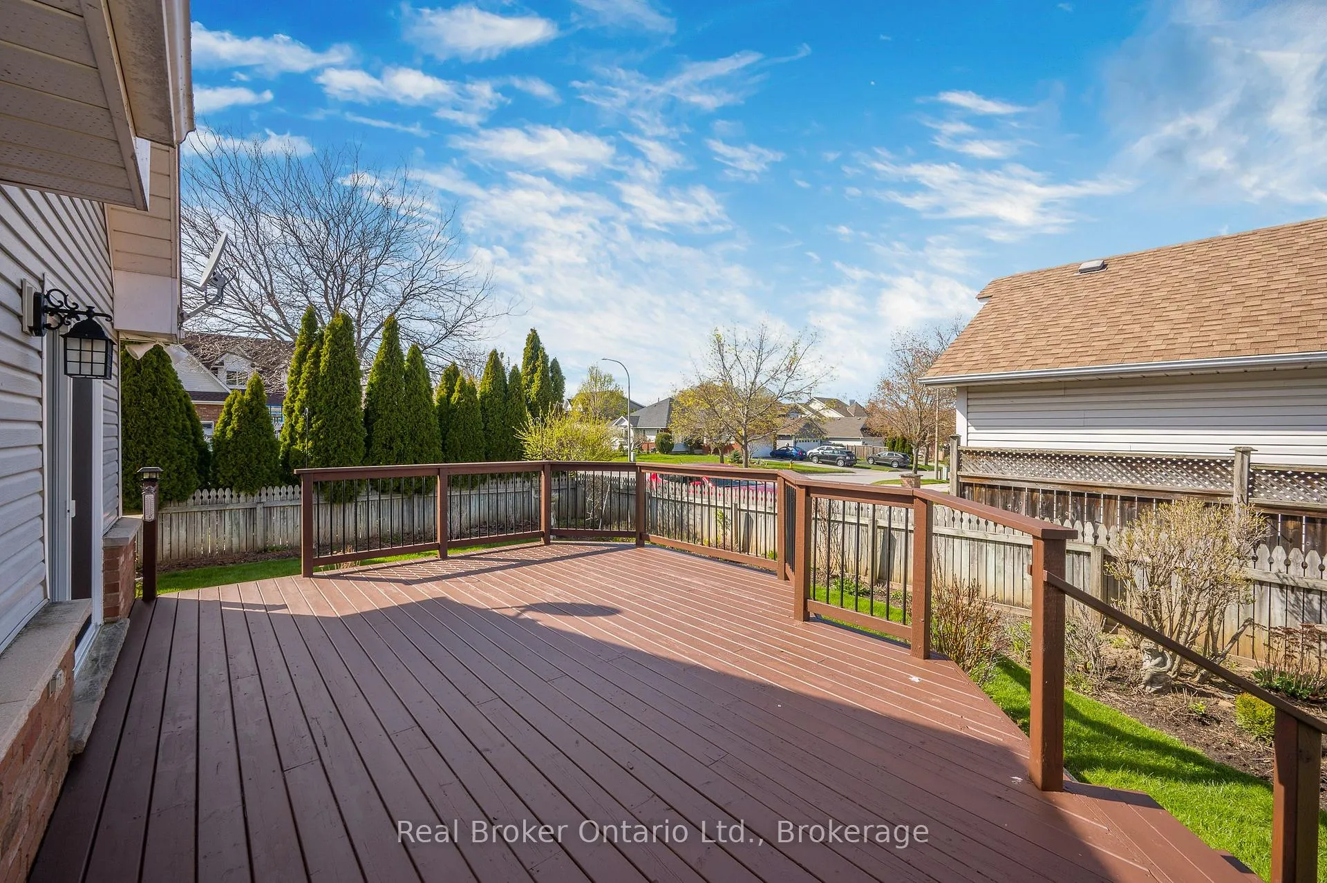 Photo 32 of 34 Margaret Avenue, Grimsby, Grimsby Beach — HOMEH
