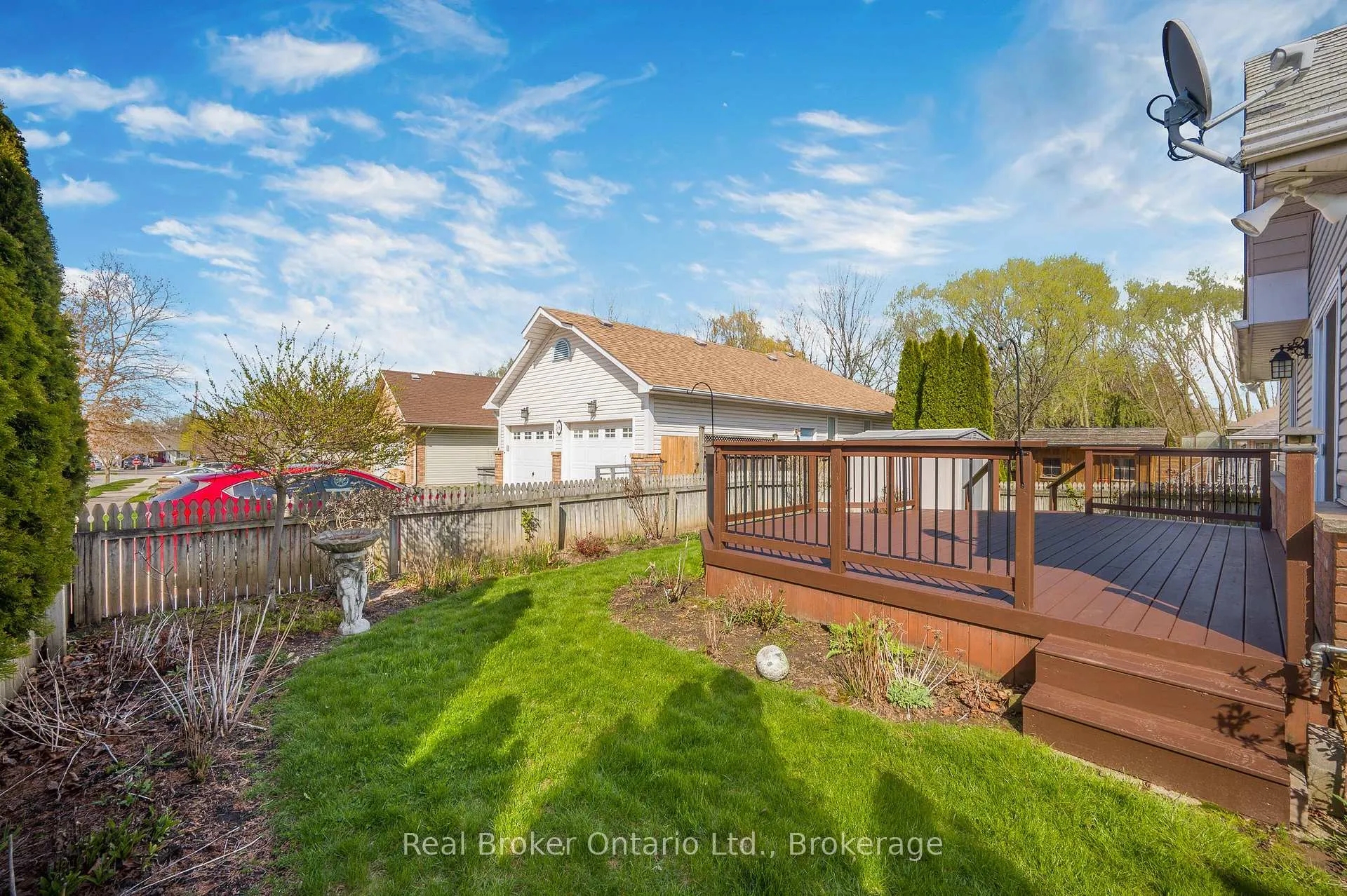 Photo 33 of 34 Margaret Avenue, Grimsby, Grimsby Beach — HOMEH