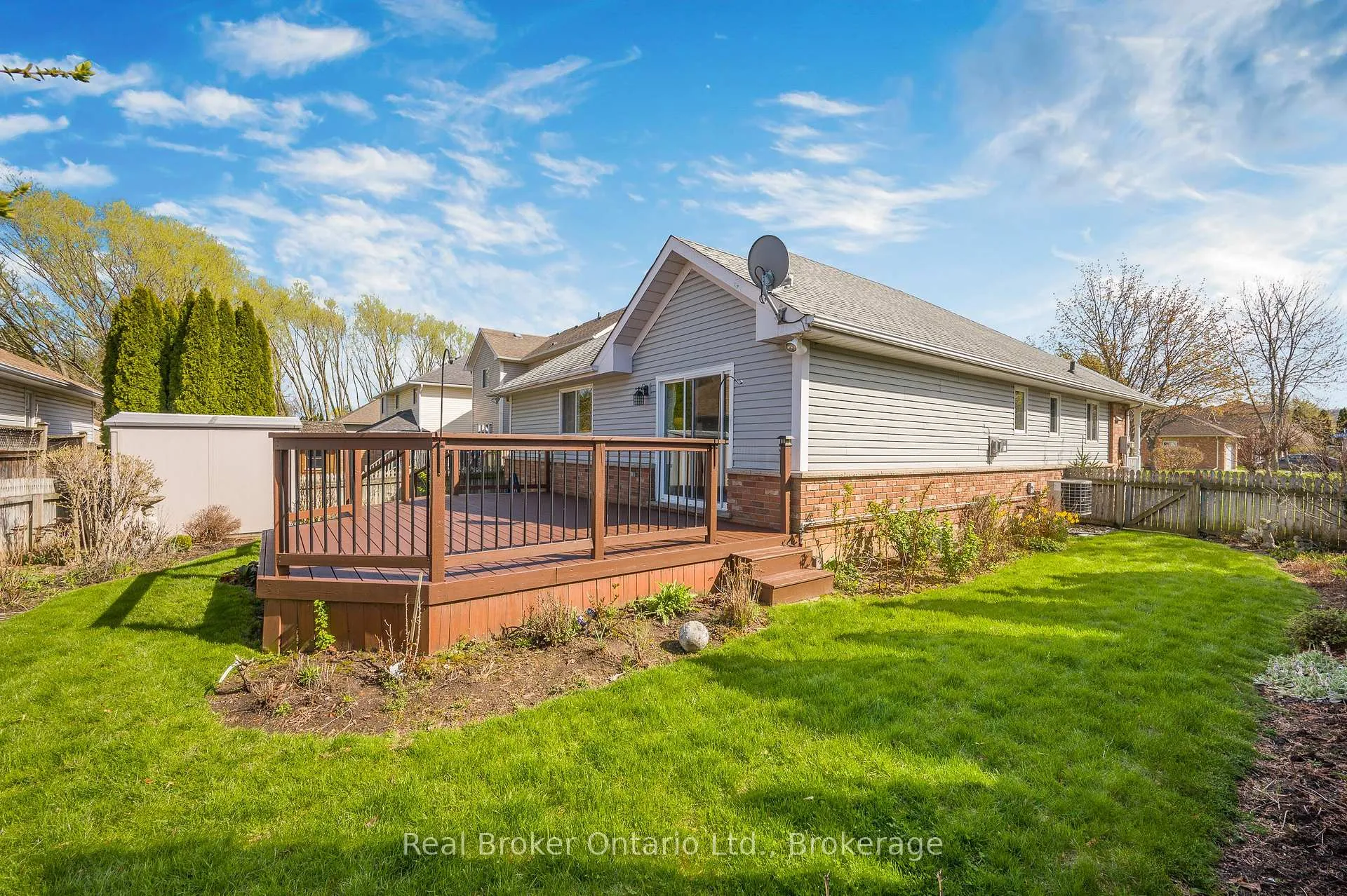 Photo 34 of 34 Margaret Avenue, Grimsby, Grimsby Beach — HOMEH
