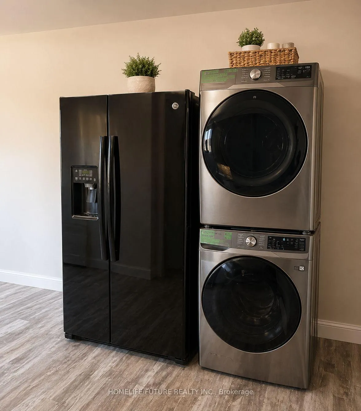 Photo 9 of Unit Main, 465 Addison Street, Oshawa, Donevan — HOMEH