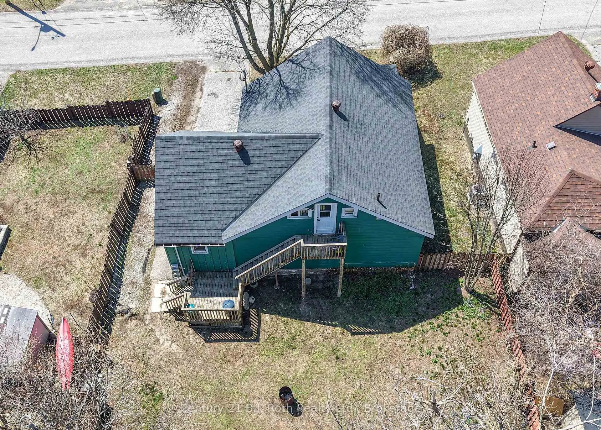 Photo 32 of 76 McKenzie Street, Orillia — HOMEH