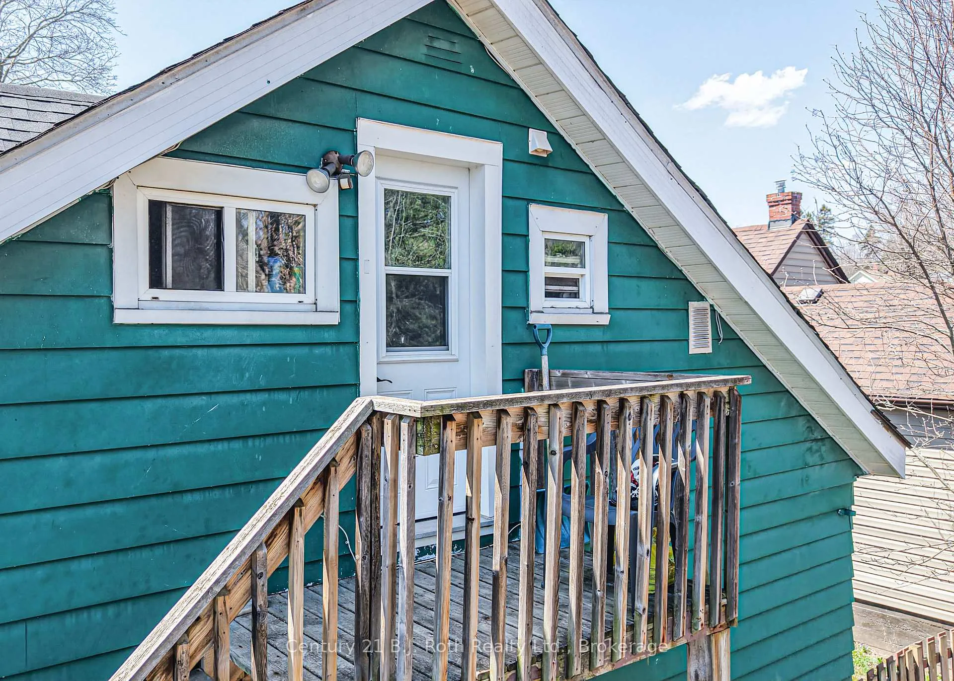 Photo 36 of 76 McKenzie Street, Orillia — HOMEH