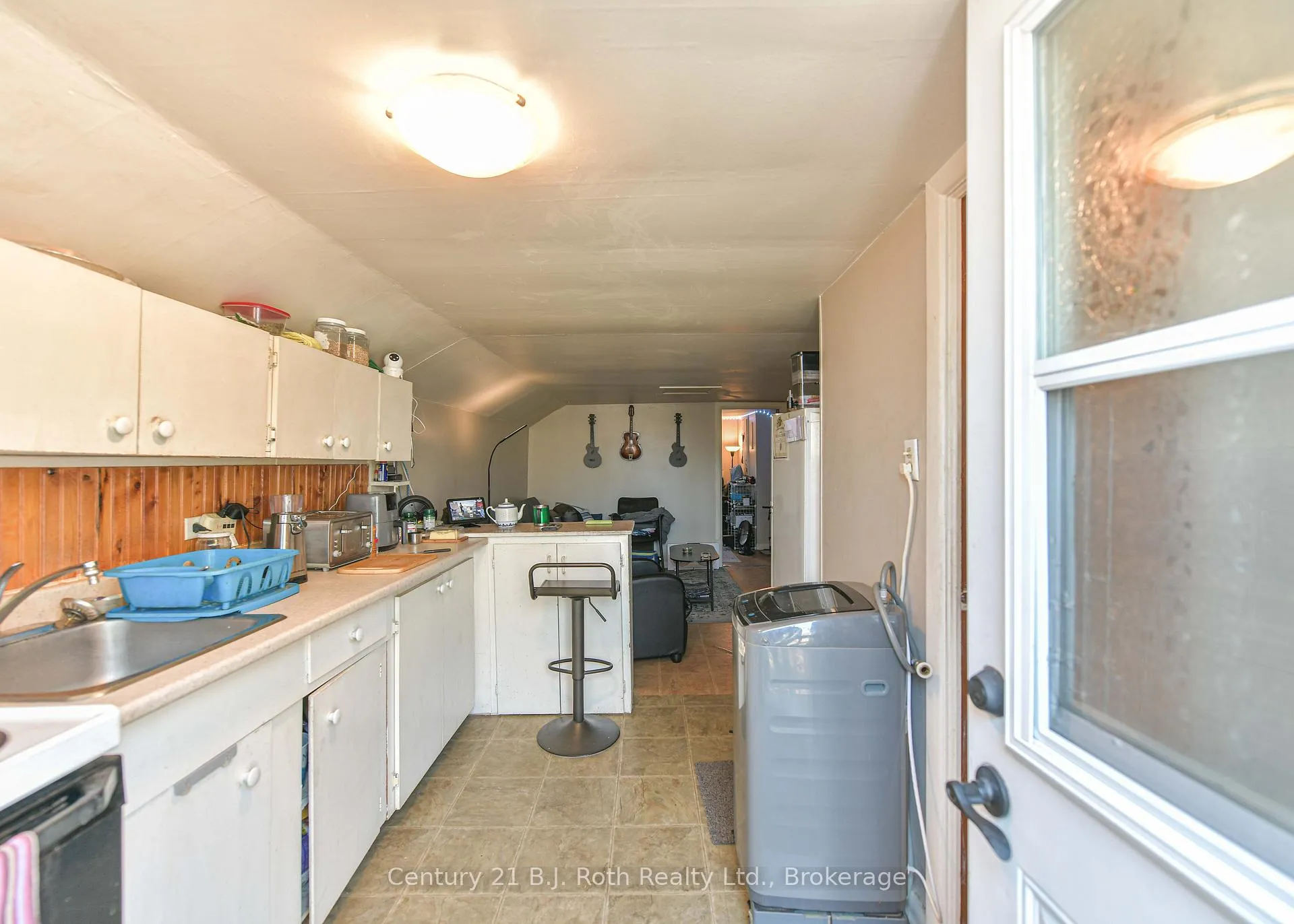 Photo 24 of 76 McKenzie Street, Orillia — HOMEH
