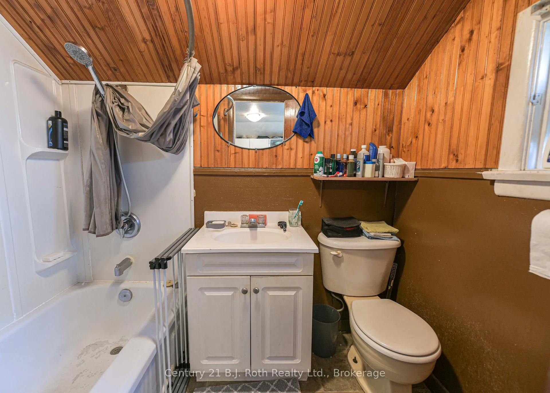 Photo 26 of 76 McKenzie Street, Orillia — HOMEH