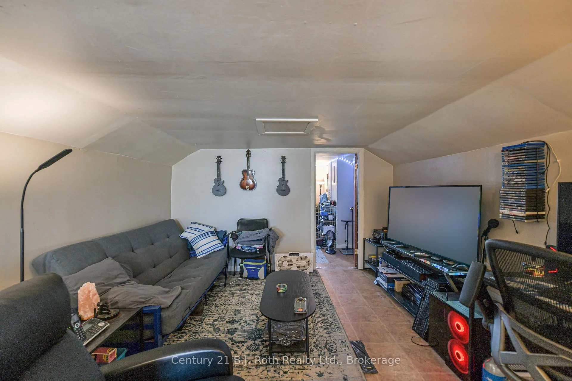 Photo 27 of 76 McKenzie Street, Orillia — HOMEH