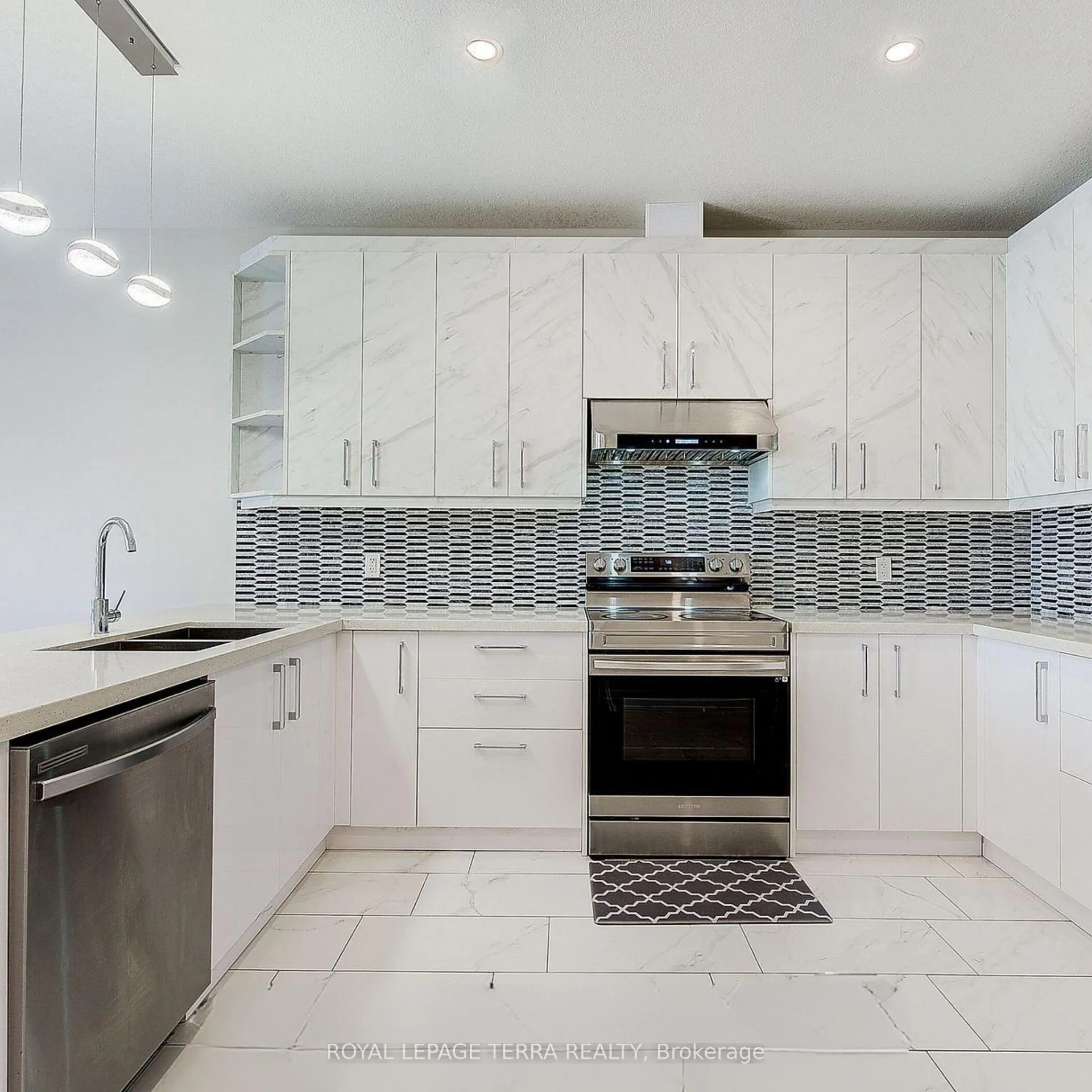Photo 7 of Unit 25, 2610 Kettering Place, London, South U — HOMEH