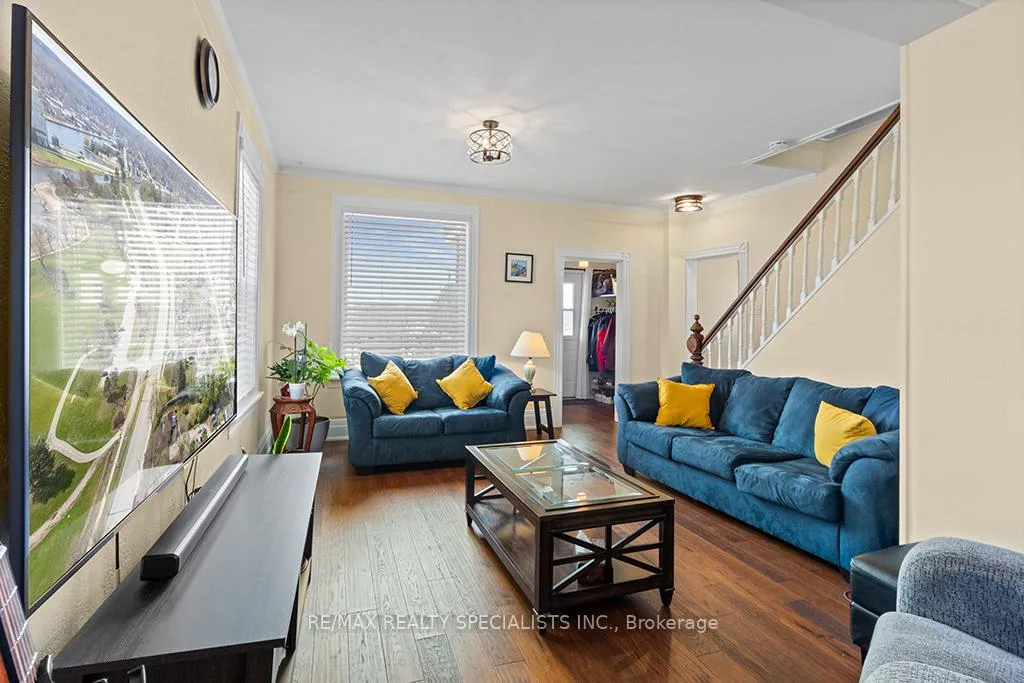 Photo 17 of 2149 3rd Avenue "A", Owen Sound — HOMEH