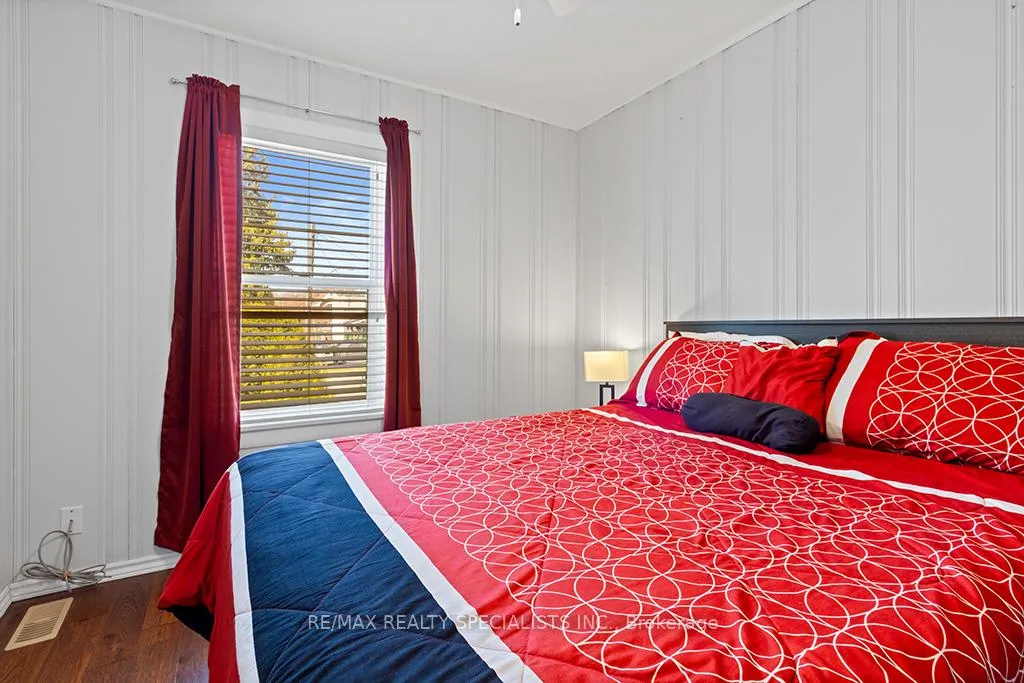 Photo 28 of 2149 3rd Avenue "A", Owen Sound — HOMEH