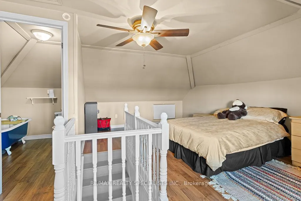 Photo 33 of 2149 3rd Avenue "A", Owen Sound — HOMEH