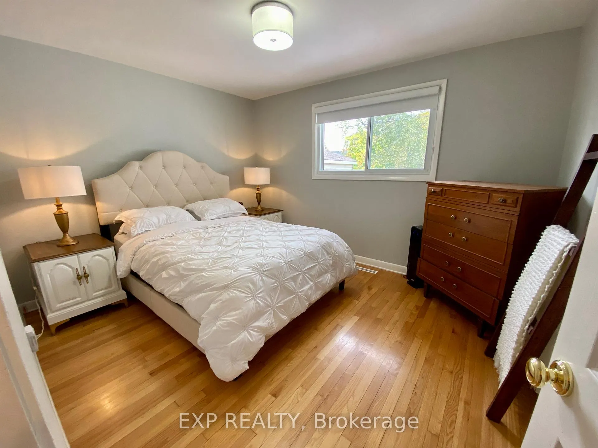 Photo 6 of Unit 1, 1344 Avenue U, Ottawa, Eastway Gardens/Industrial Park — HOMEH