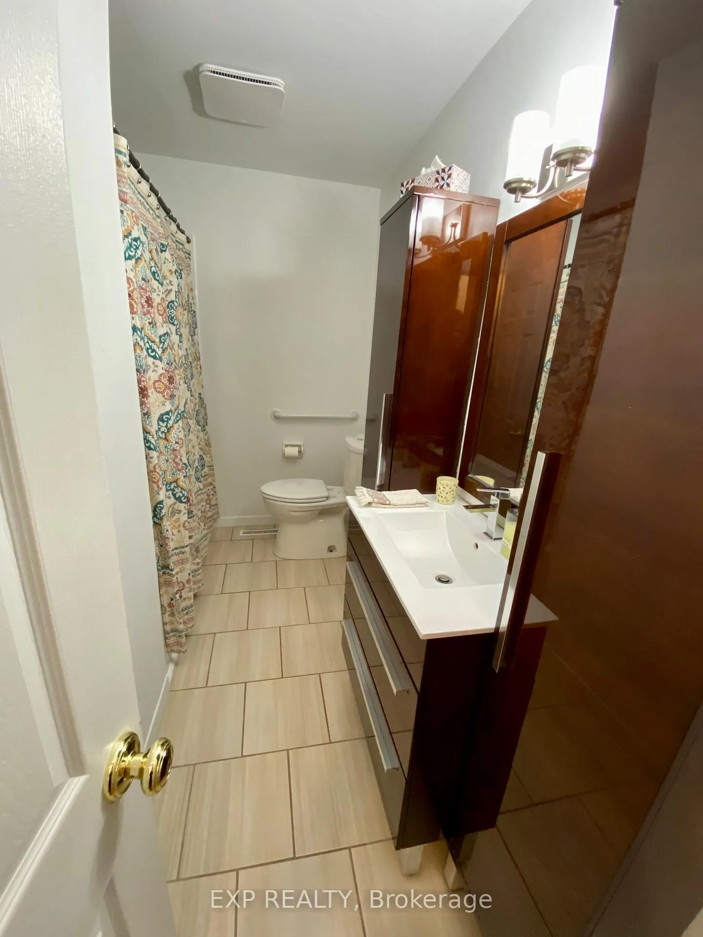 Photo 12 of Unit 1, 1344 Avenue U, Ottawa, Eastway Gardens/Industrial Park — HOMEH