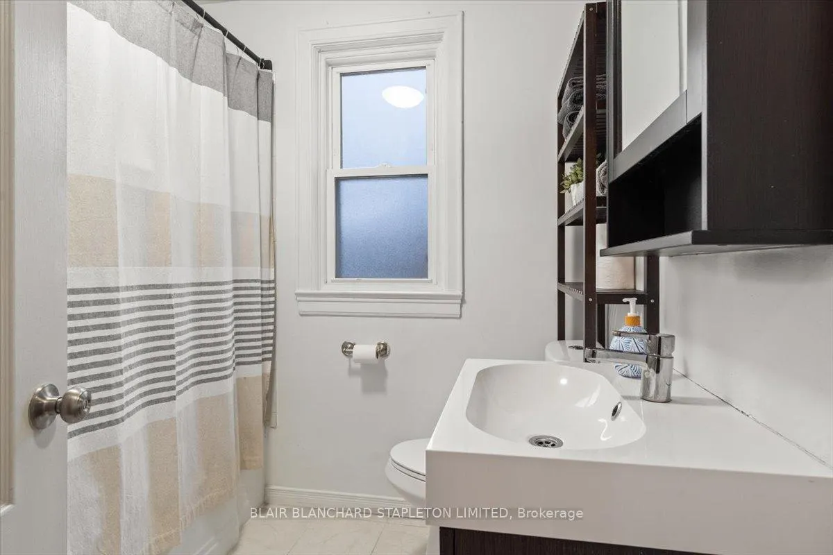 Photo 17 of 11 Scotia Avenue, Hamilton, Rosedale — HOMEH