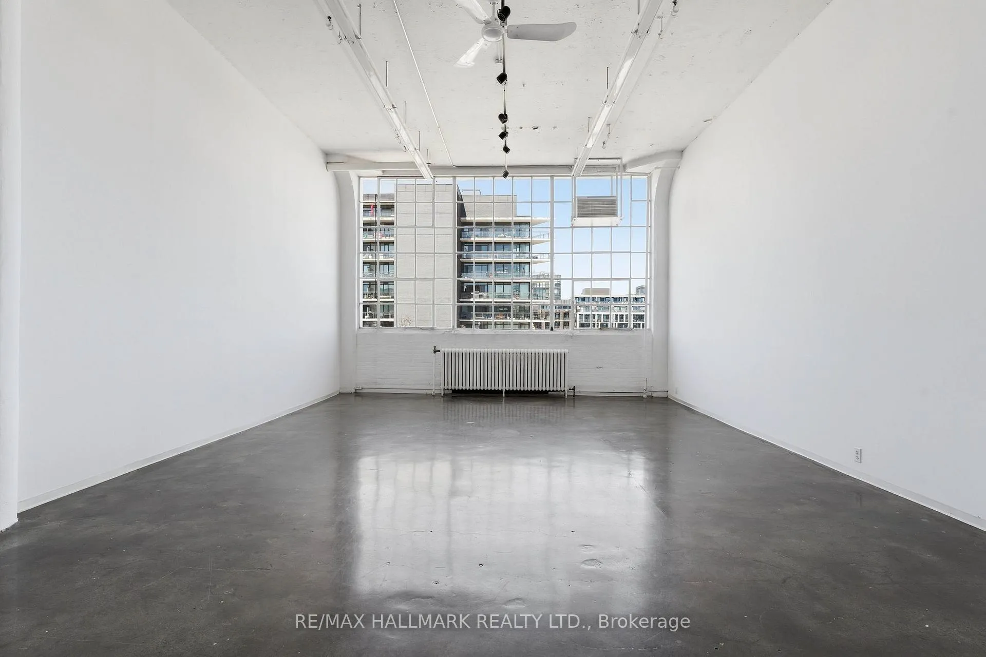 Photo 5 of Unit 405a, 245 Carlaw Avenue, Toronto, South Riverdale — HOMEH