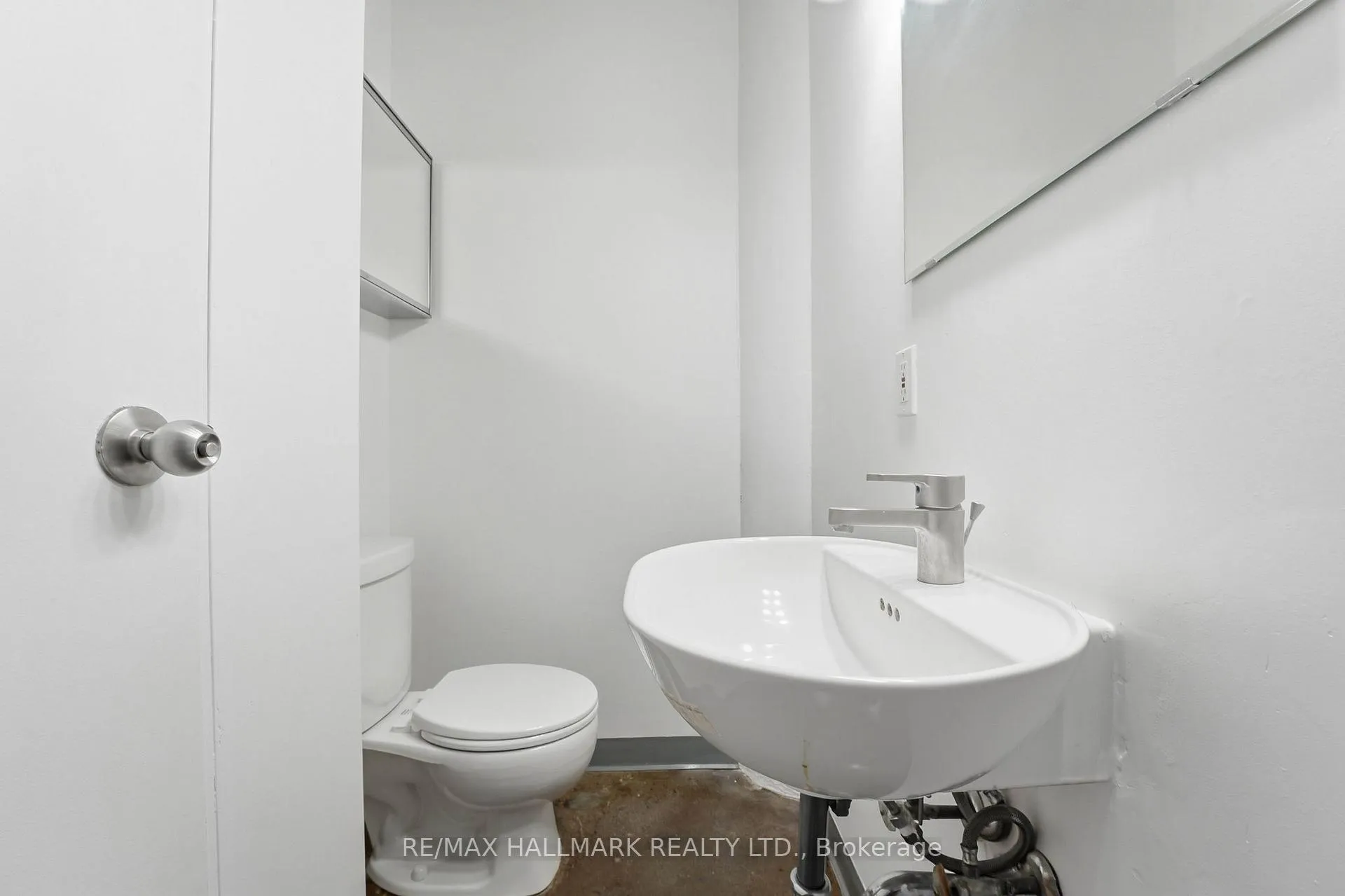Photo 8 of Unit 405a, 245 Carlaw Avenue, Toronto, South Riverdale — HOMEH