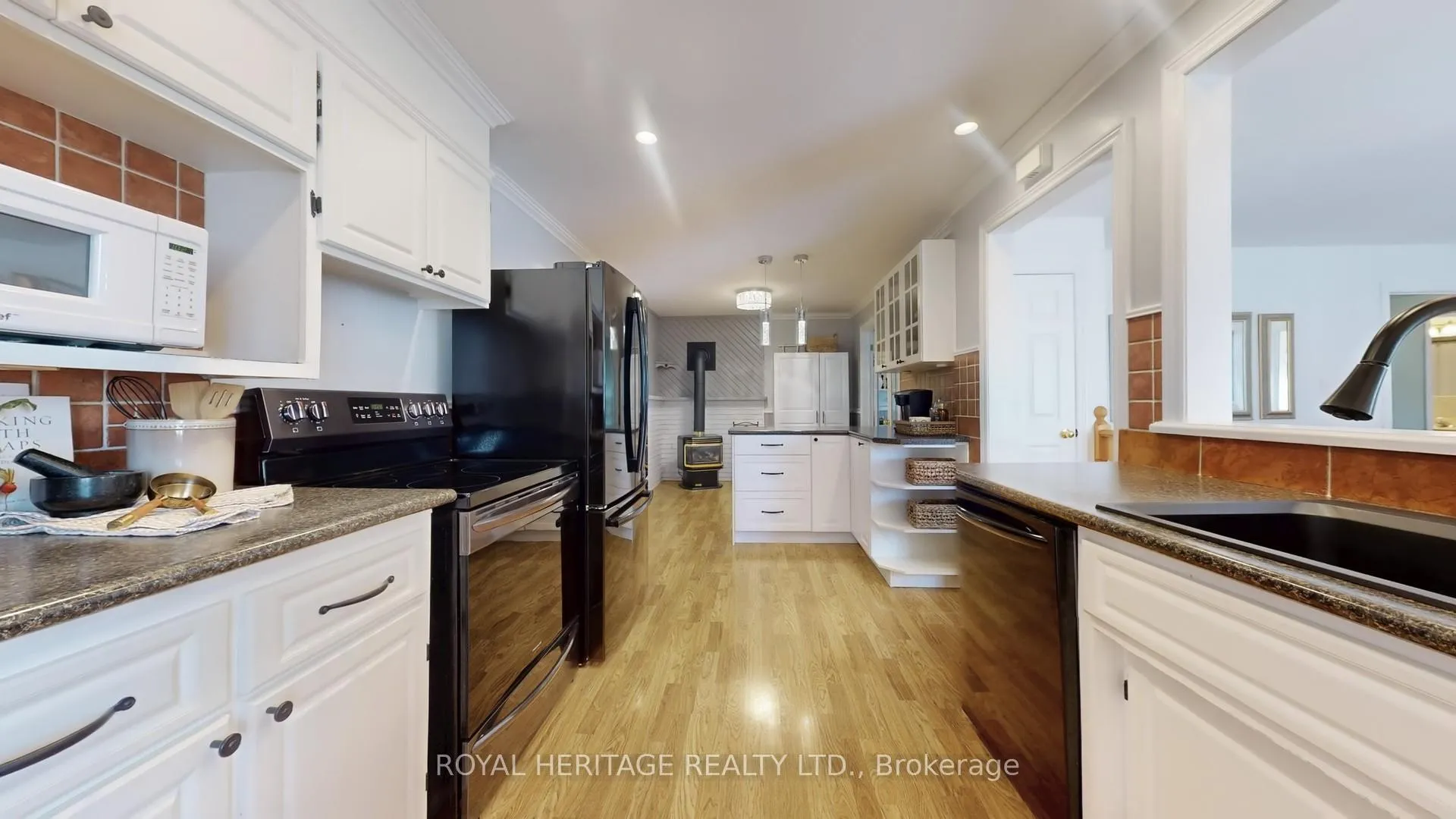 Photo 18 of 11 Durham Street, Whitby, Brooklin — HOMEH