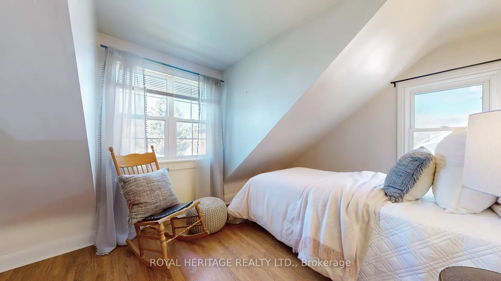 Photo 36 of 11 Durham Street, Whitby, Brooklin — HOMEH