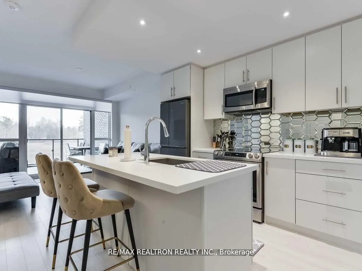 Photo of Unit 208, 375 Sea Ray Avenue