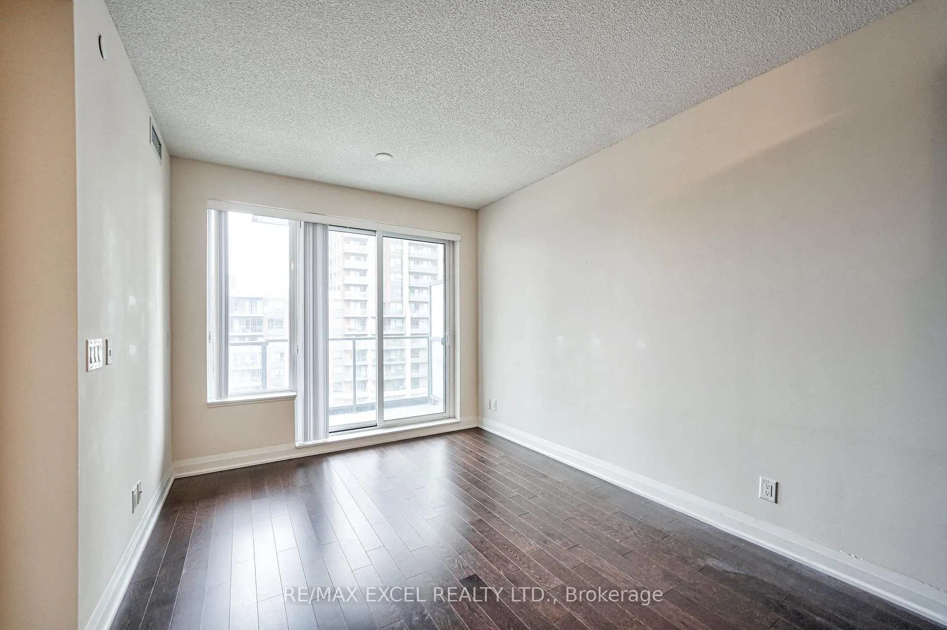Photo 17 of Unit 728, 28 Uptown Drive, Markham, Unionville — HOMEH