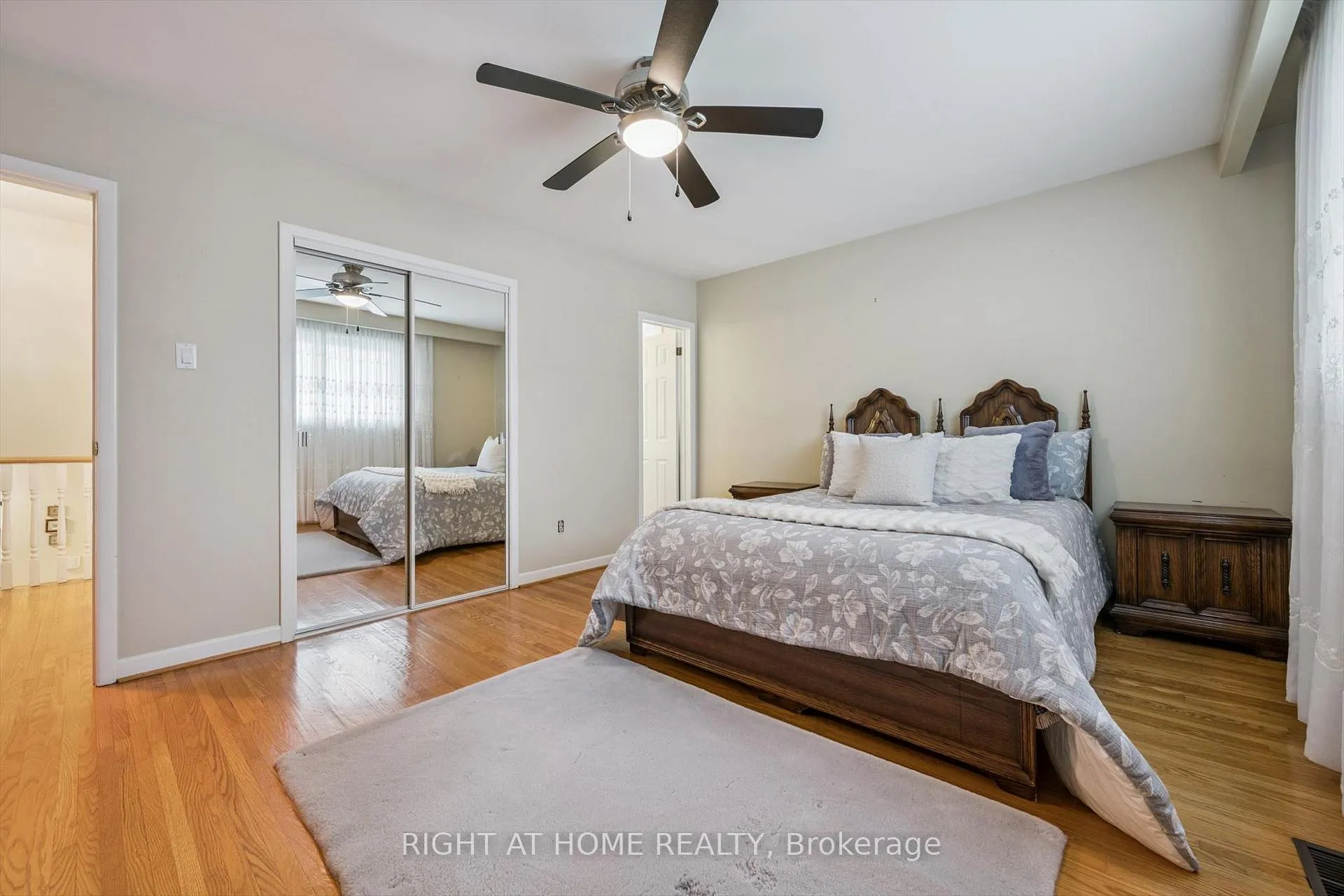 Photo 16 of 67 Manorhampton Drive, Etobicoke, Willowridge-Martingrove-Richview — HOMEH