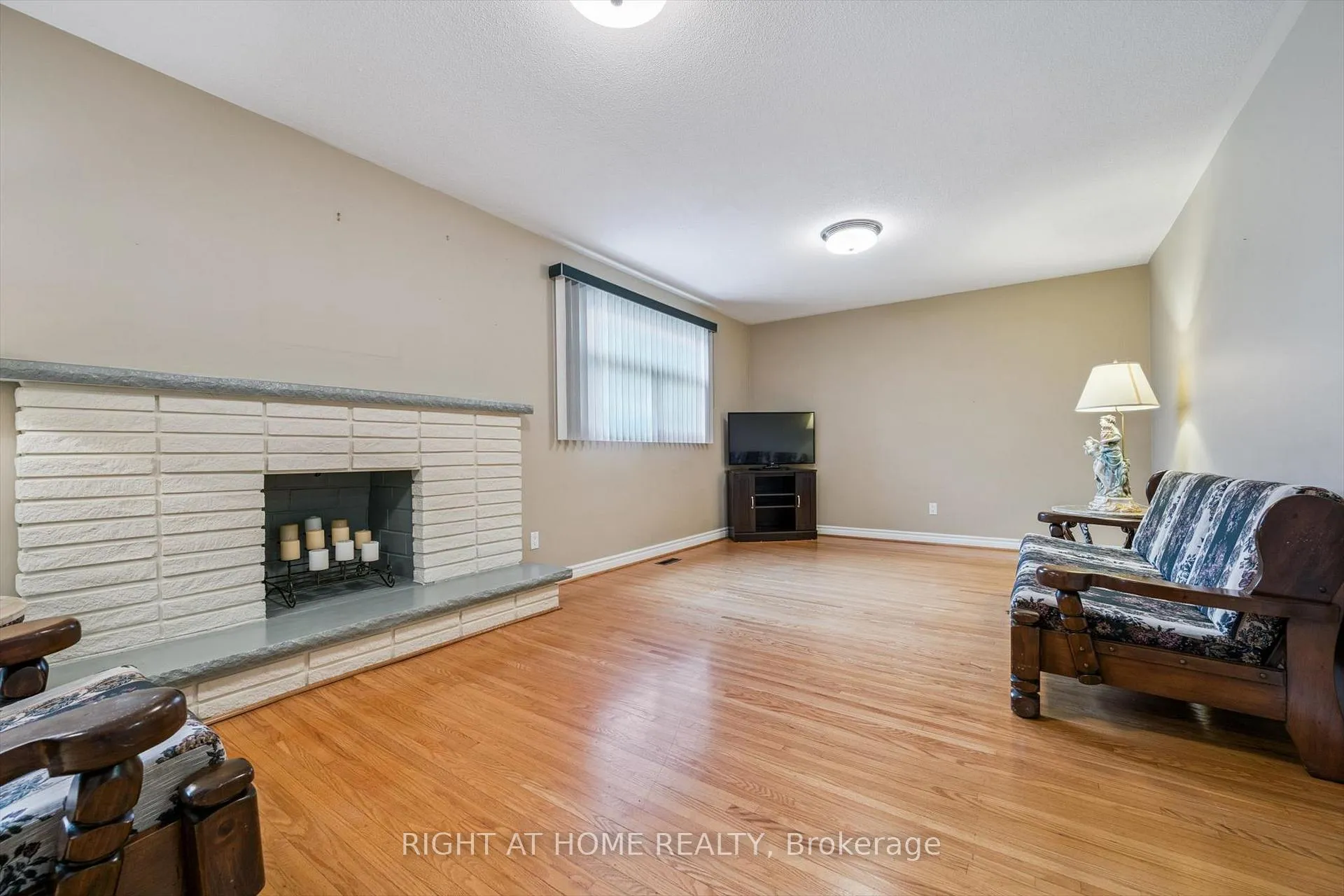 Photo 24 of 67 Manorhampton Drive, Etobicoke, Willowridge-Martingrove-Richview — HOMEH