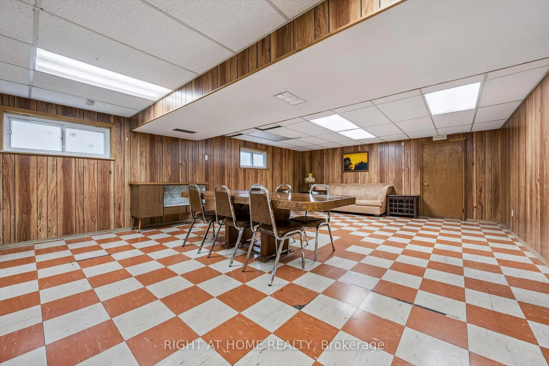 Photo 31 of 67 Manorhampton Drive, Etobicoke, Willowridge-Martingrove-Richview — HOMEH
