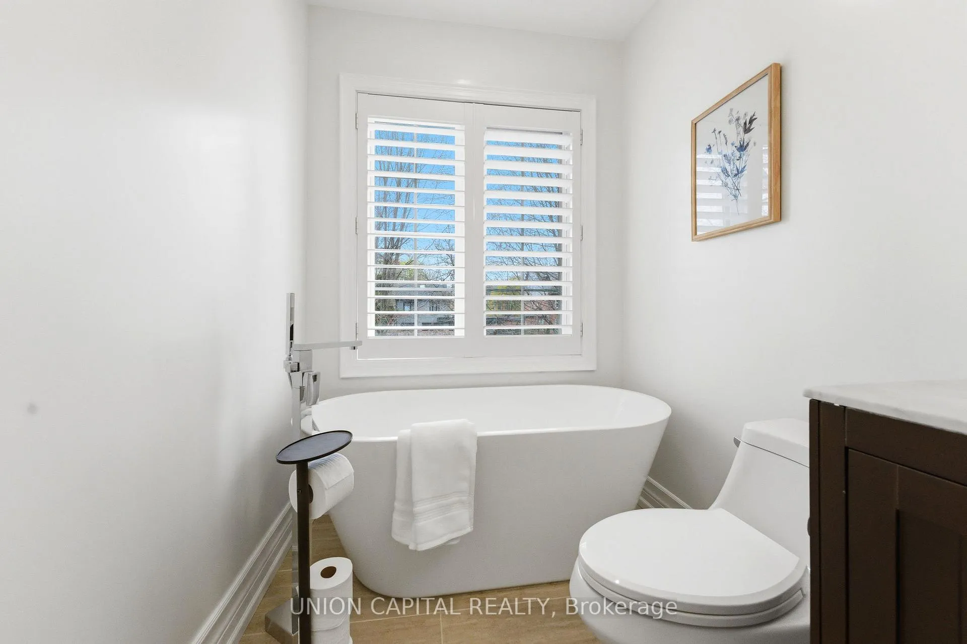 Photo 25 of 40A Norwood Road, Toronto, East End-Danforth — HOMEH