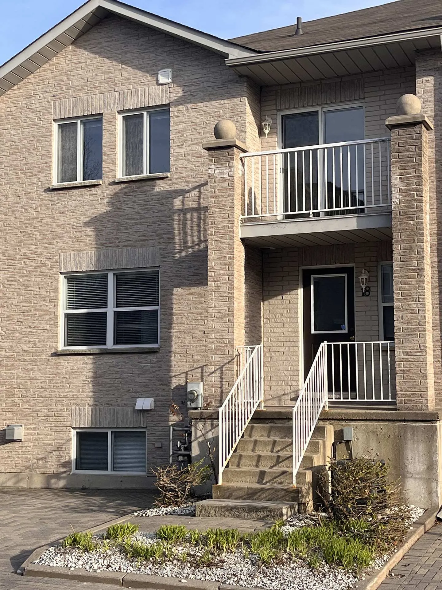 Photo 1 of Unit 18, 490 Veterans Drive, Barrie, Holly — HOMEH