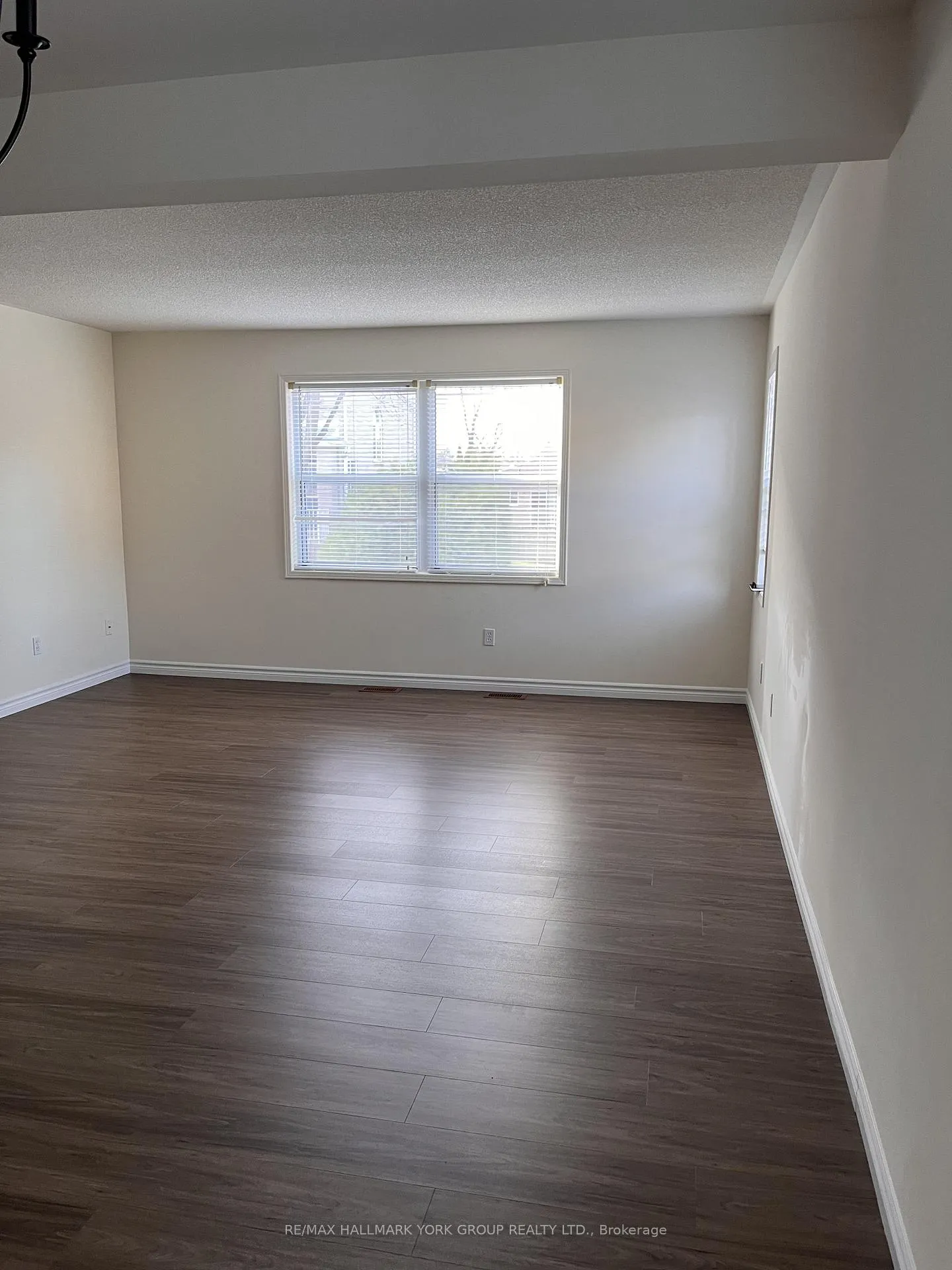 Photo 8 of Unit 18, 490 Veterans Drive, Barrie, Holly — HOMEH