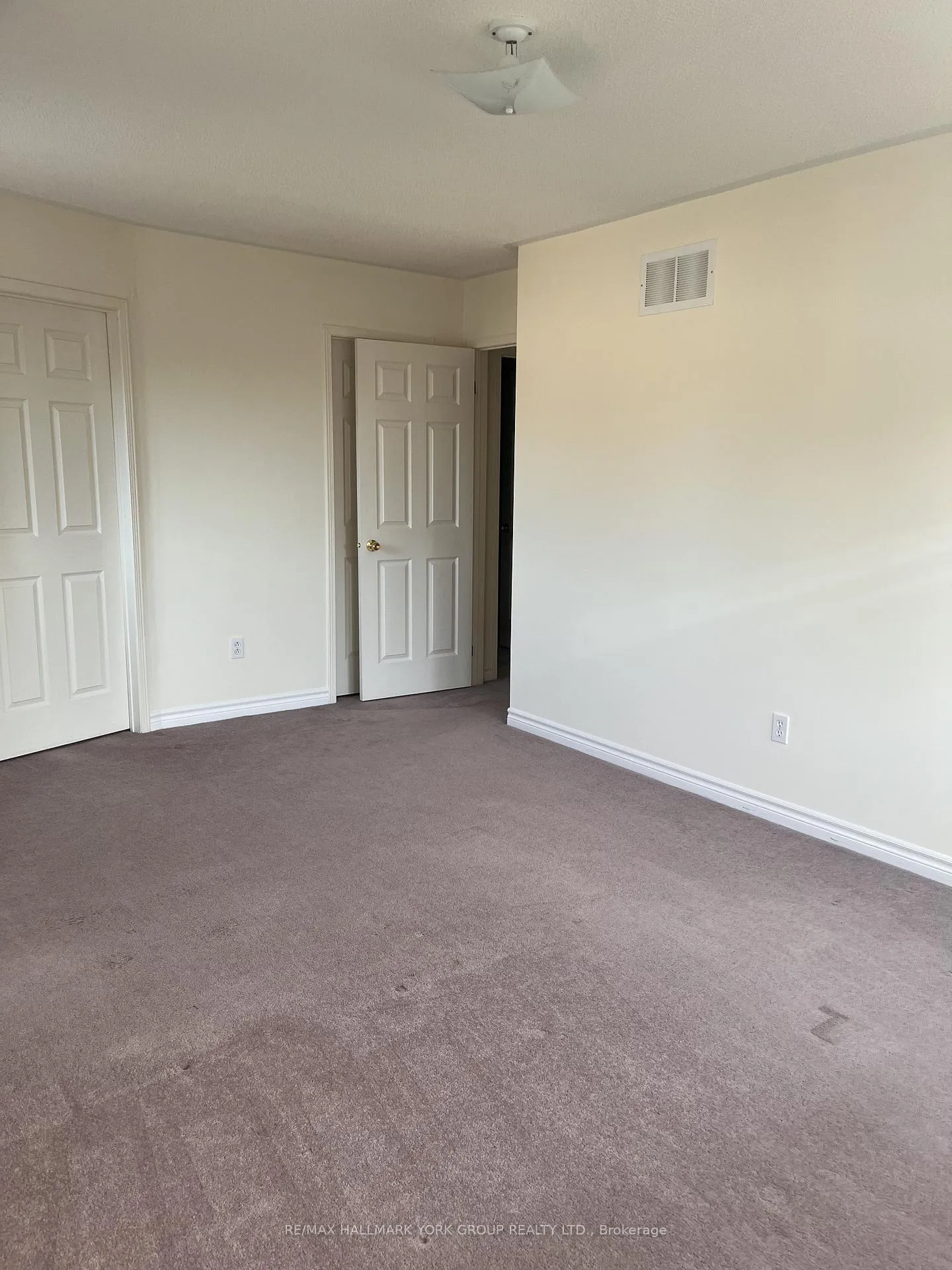 Photo 10 of Unit 18, 490 Veterans Drive, Barrie, Holly — HOMEH