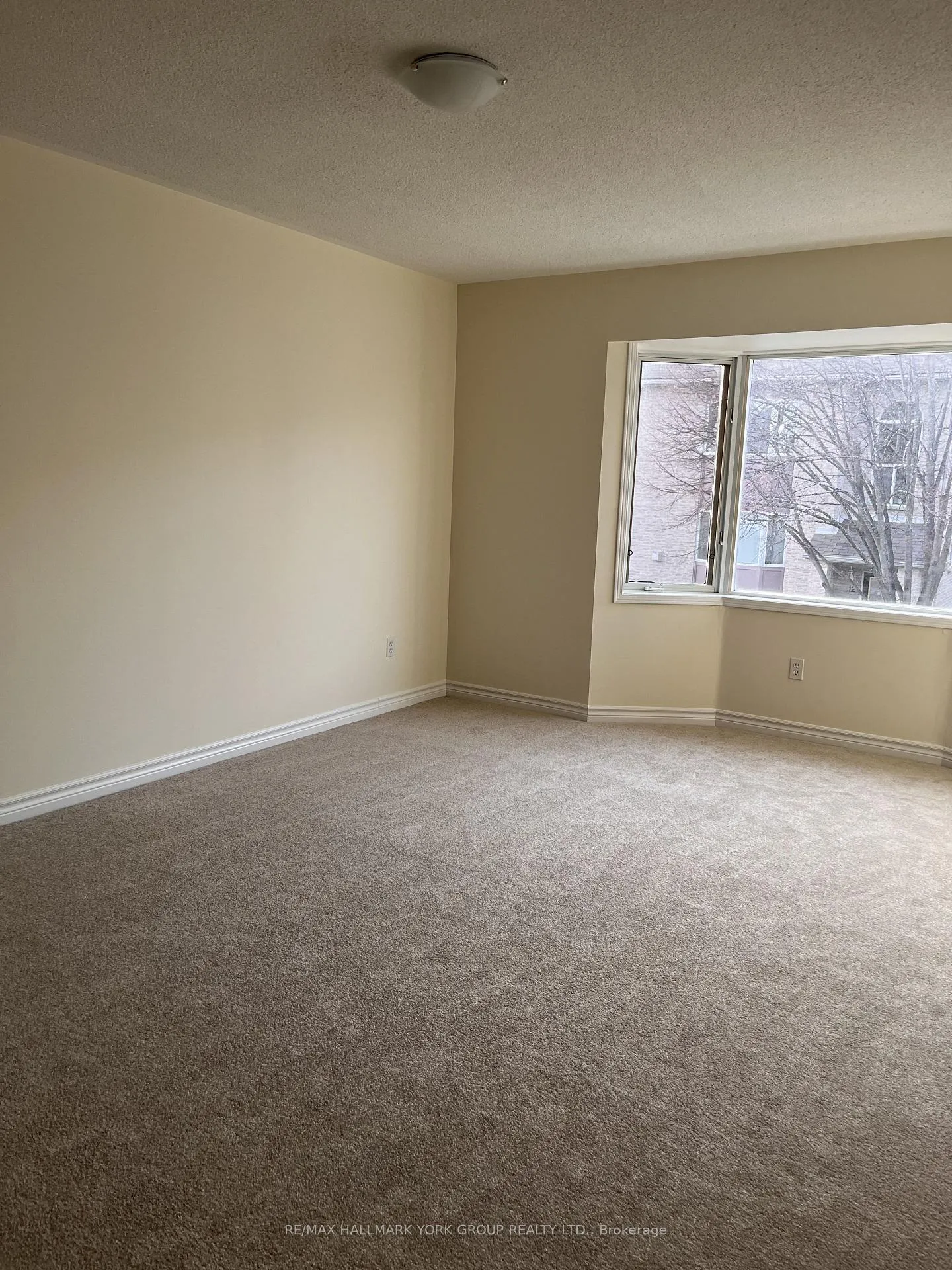 Photo 12 of Unit 9, 490 Veterans Drive, Barrie, Holly — HOMEH