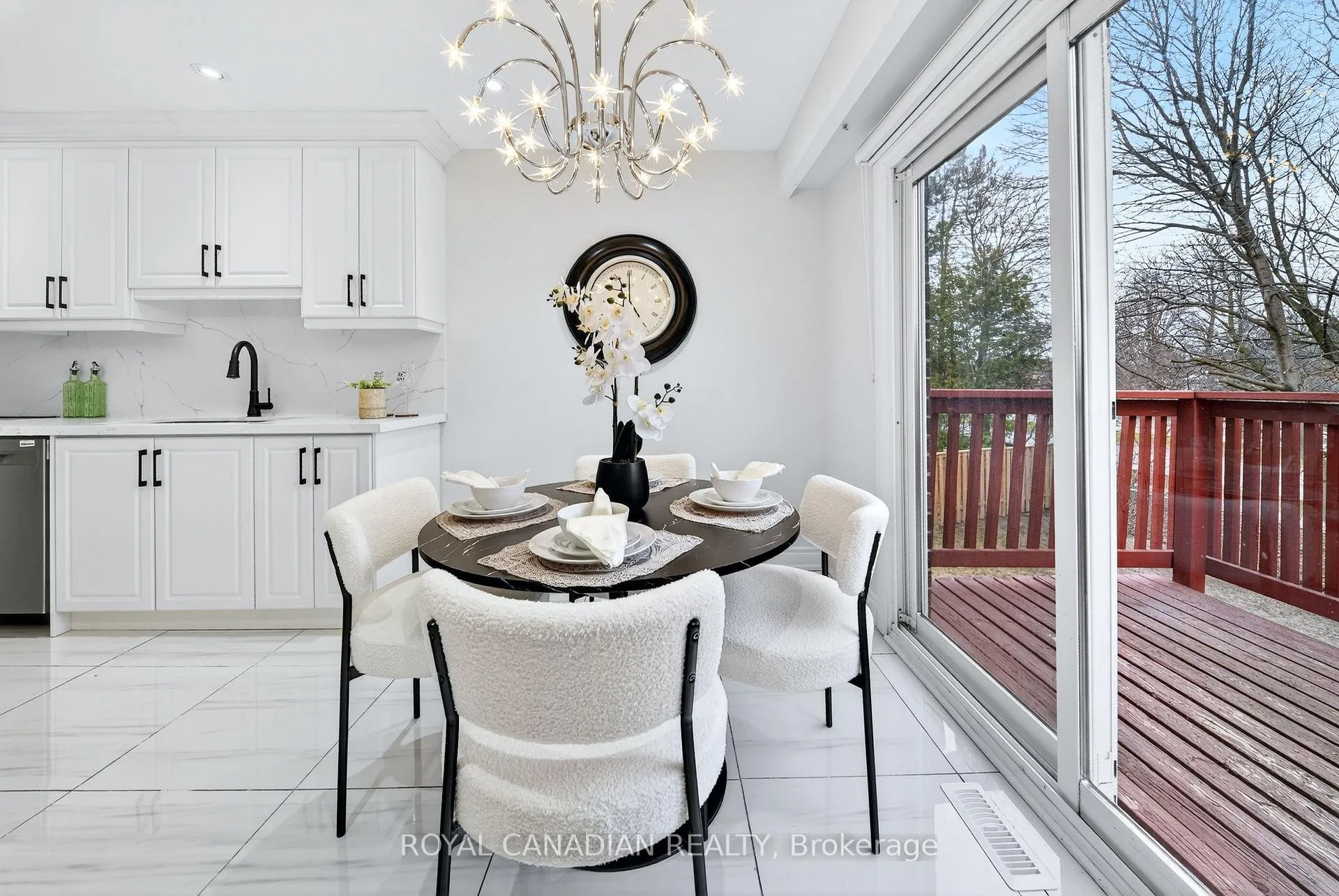 Photo 21 of 44 Rushmore Crescent, Brampton, Heart Lake East — HOMEH