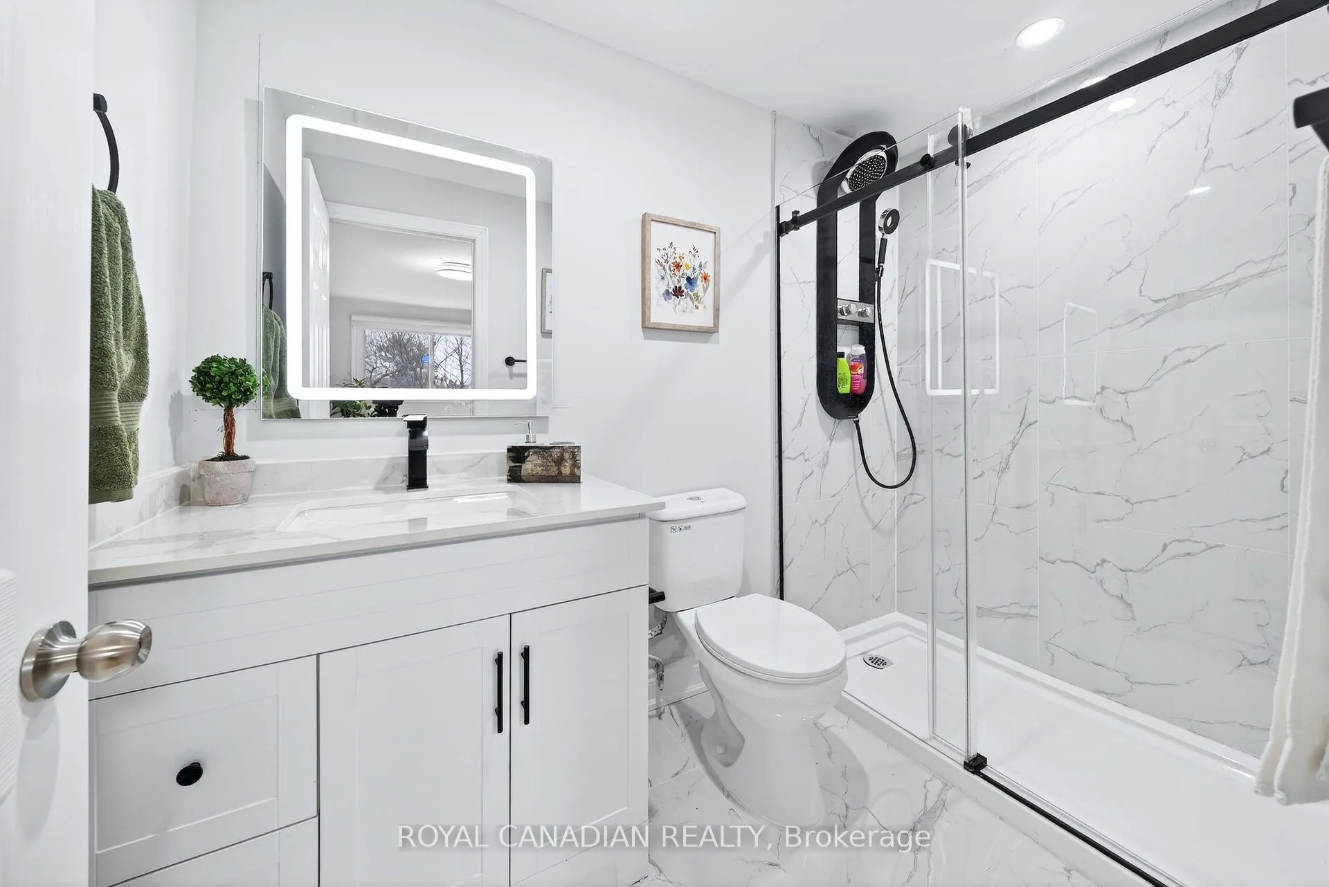 Photo 28 of 44 Rushmore Crescent, Brampton, Heart Lake East — HOMEH