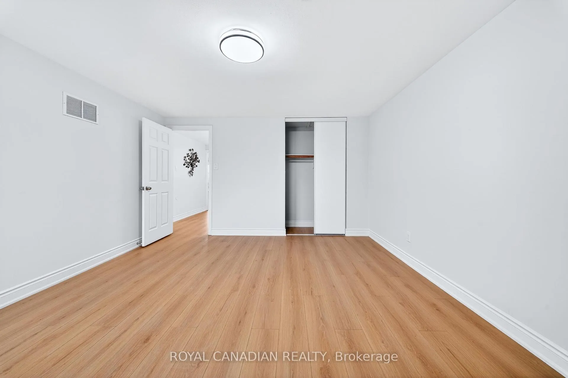 Photo 34 of 44 Rushmore Crescent, Brampton, Heart Lake East — HOMEH