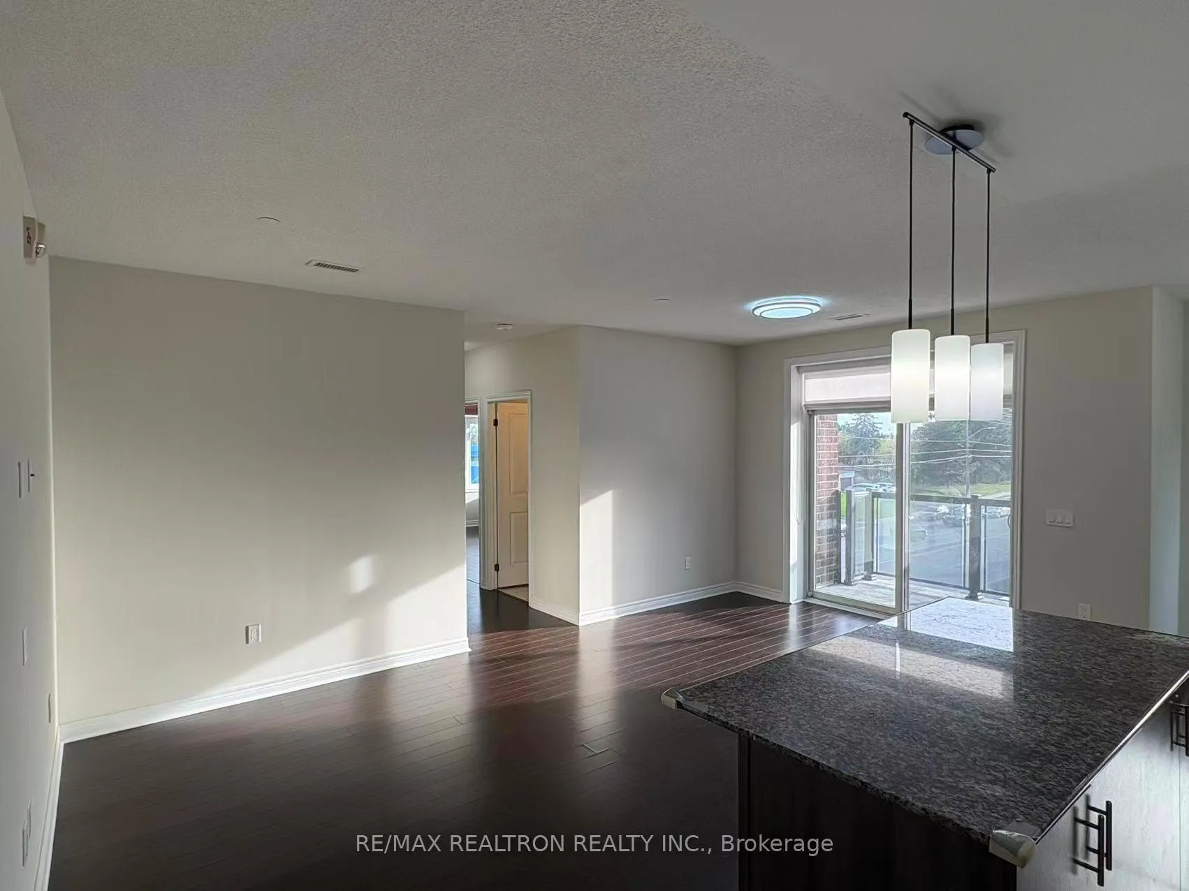 Photo 5 of Unit 311, 7768 Kennedy Road, Markham, Milliken Mills West — HOMEH