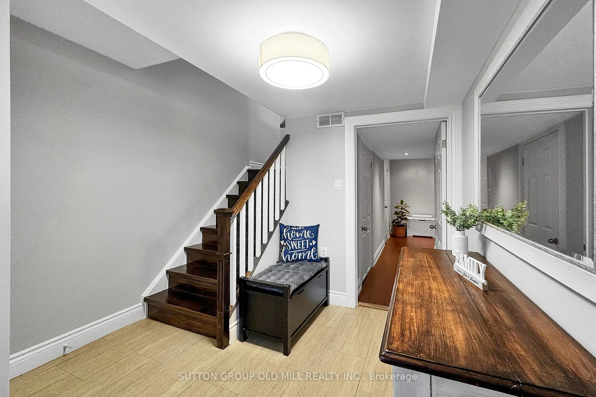 Photo 4 of 66 Permfield Path, Etobicoke, Etobicoke West Mall — HOMEH