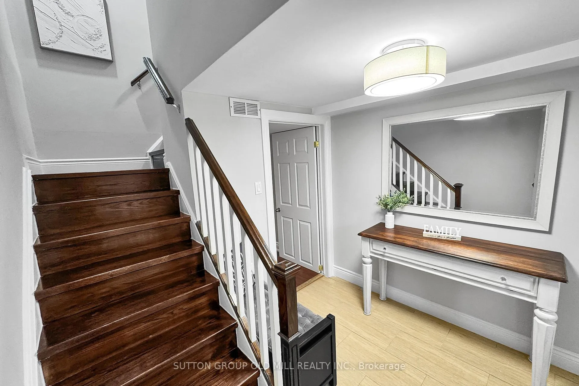 Photo 6 of 66 Permfield Path, Etobicoke, Etobicoke West Mall — HOMEH