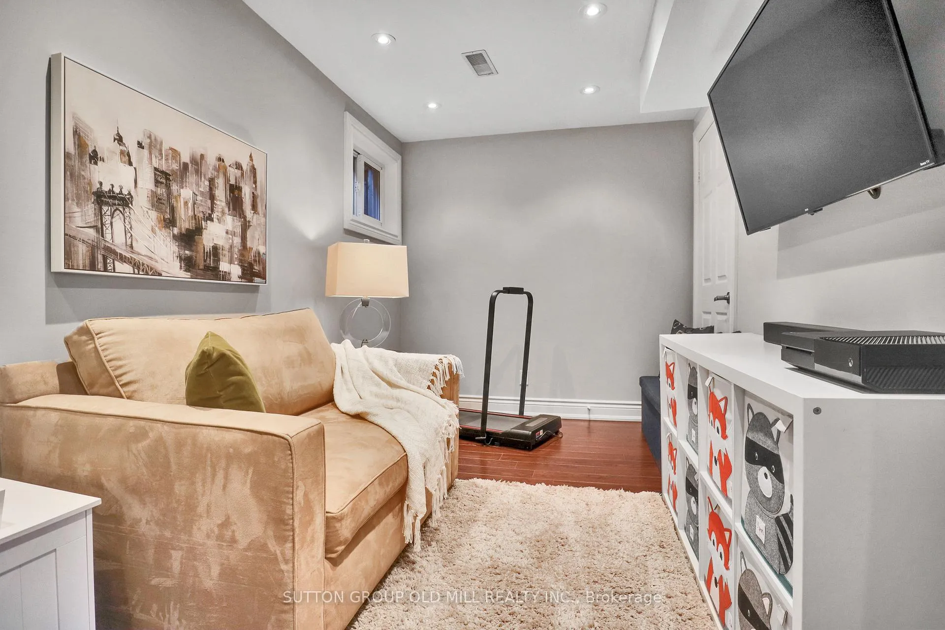 Photo 40 of 66 Permfield Path, Etobicoke, Etobicoke West Mall — HOMEH