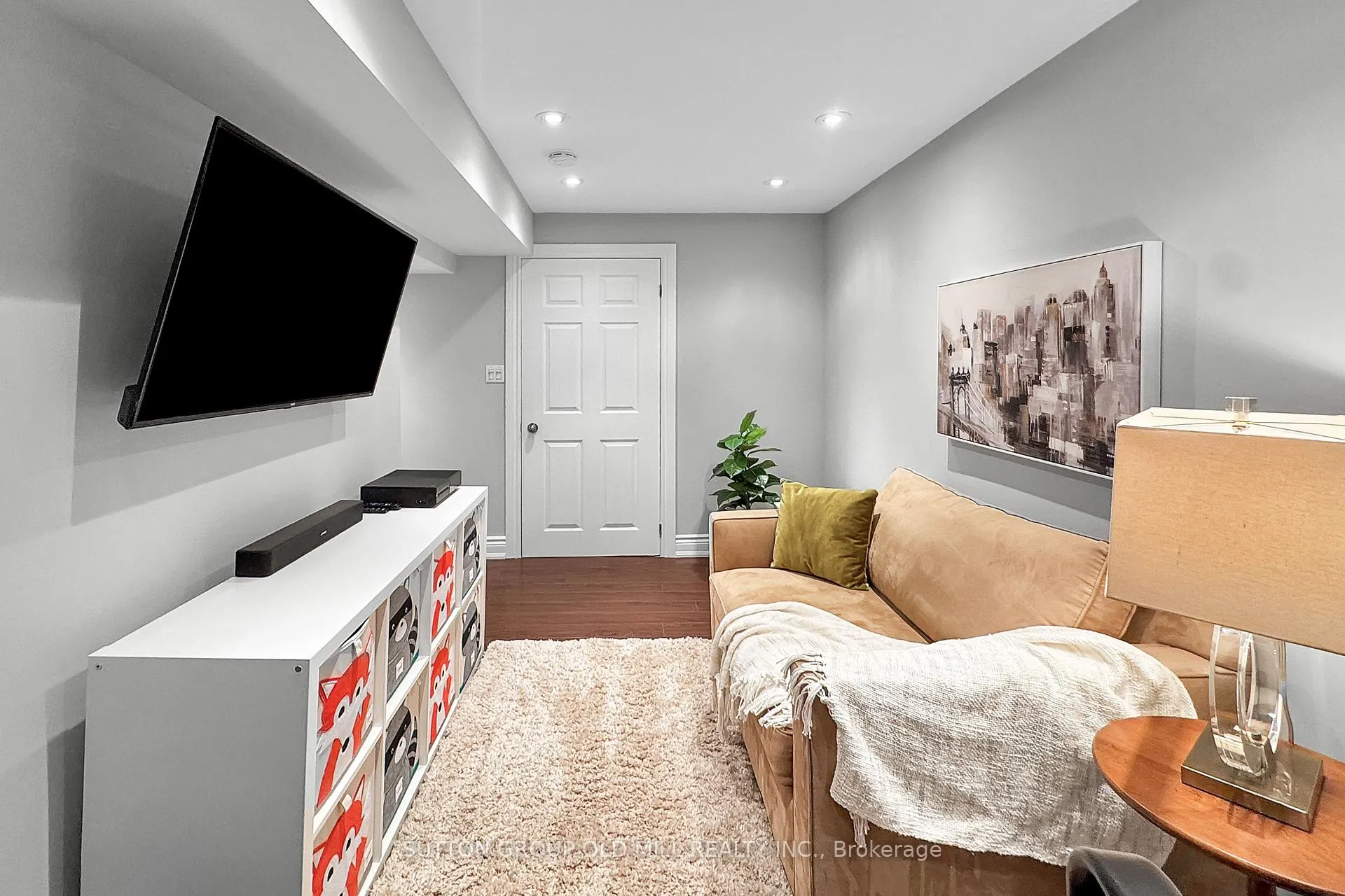 Photo 41 of 66 Permfield Path, Etobicoke, Etobicoke West Mall — HOMEH