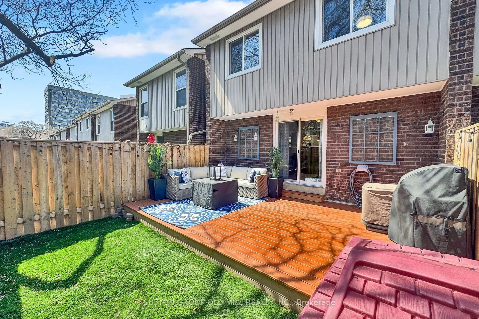 Photo 44 of 66 Permfield Path, Etobicoke, Etobicoke West Mall — HOMEH