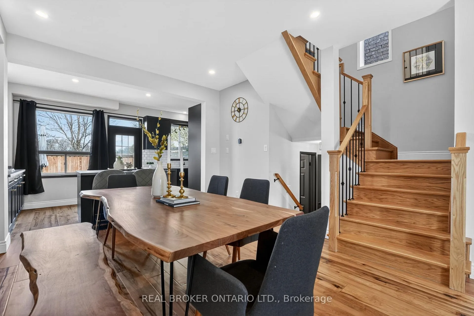 Photo 12 of 62 Moore Crescent, Hamilton, Ancaster — HOMEH